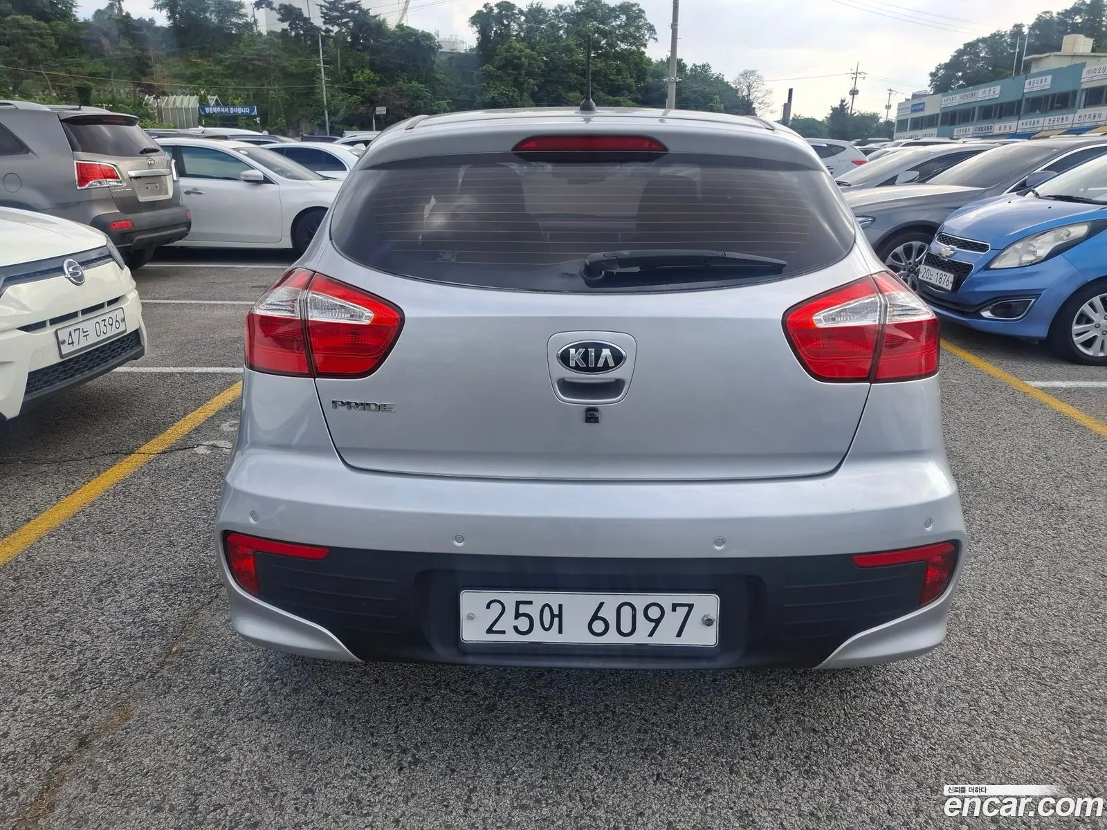 Kia Pride 2015 — 7