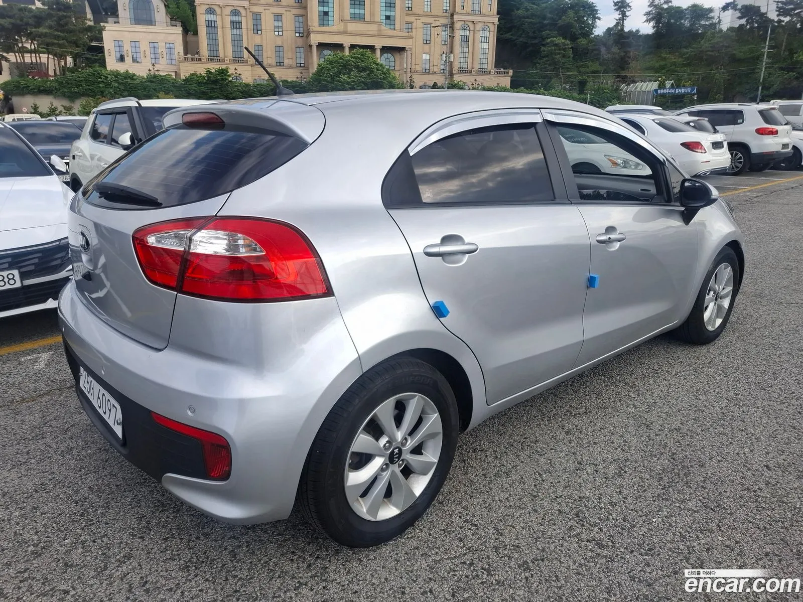 Kia Pride 2015 — 16