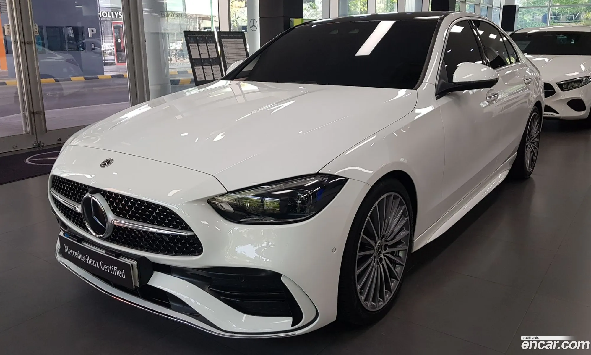 Mercedes-Benz C-Class W206 2023 — 17