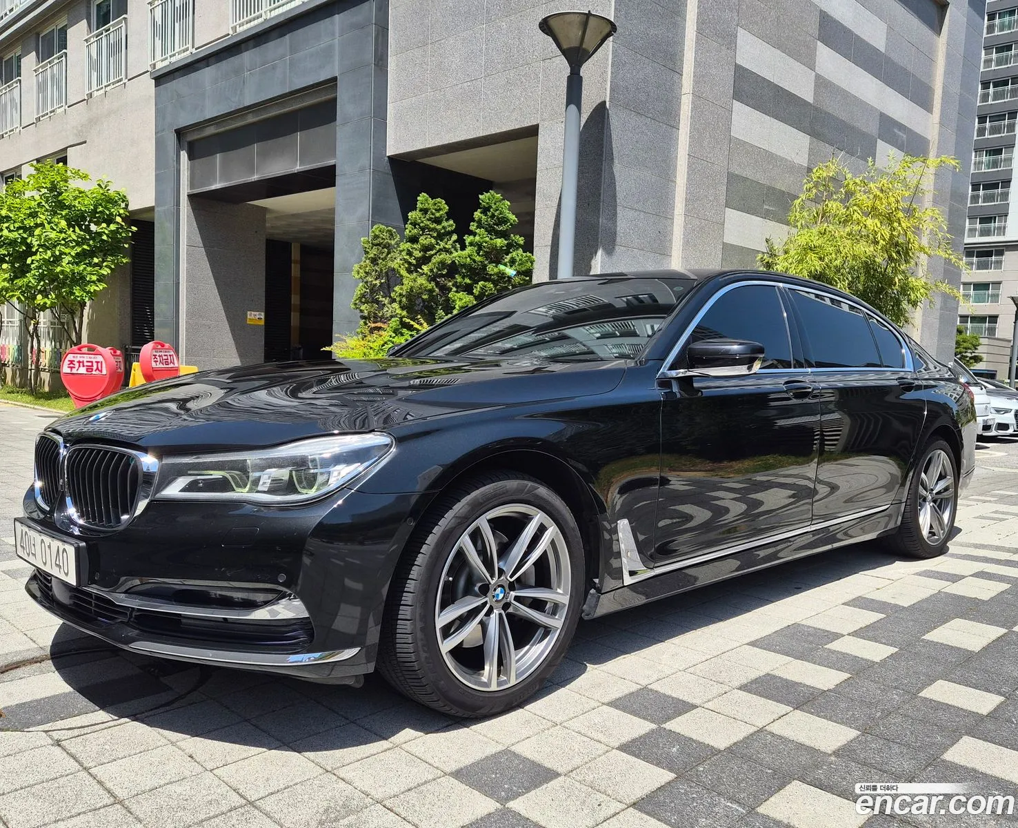 BMW 7 Series 2016 — 19