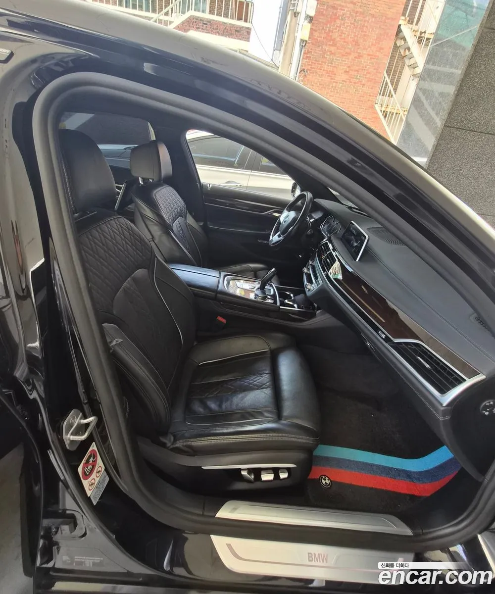 BMW 7 Series 2016 — 18