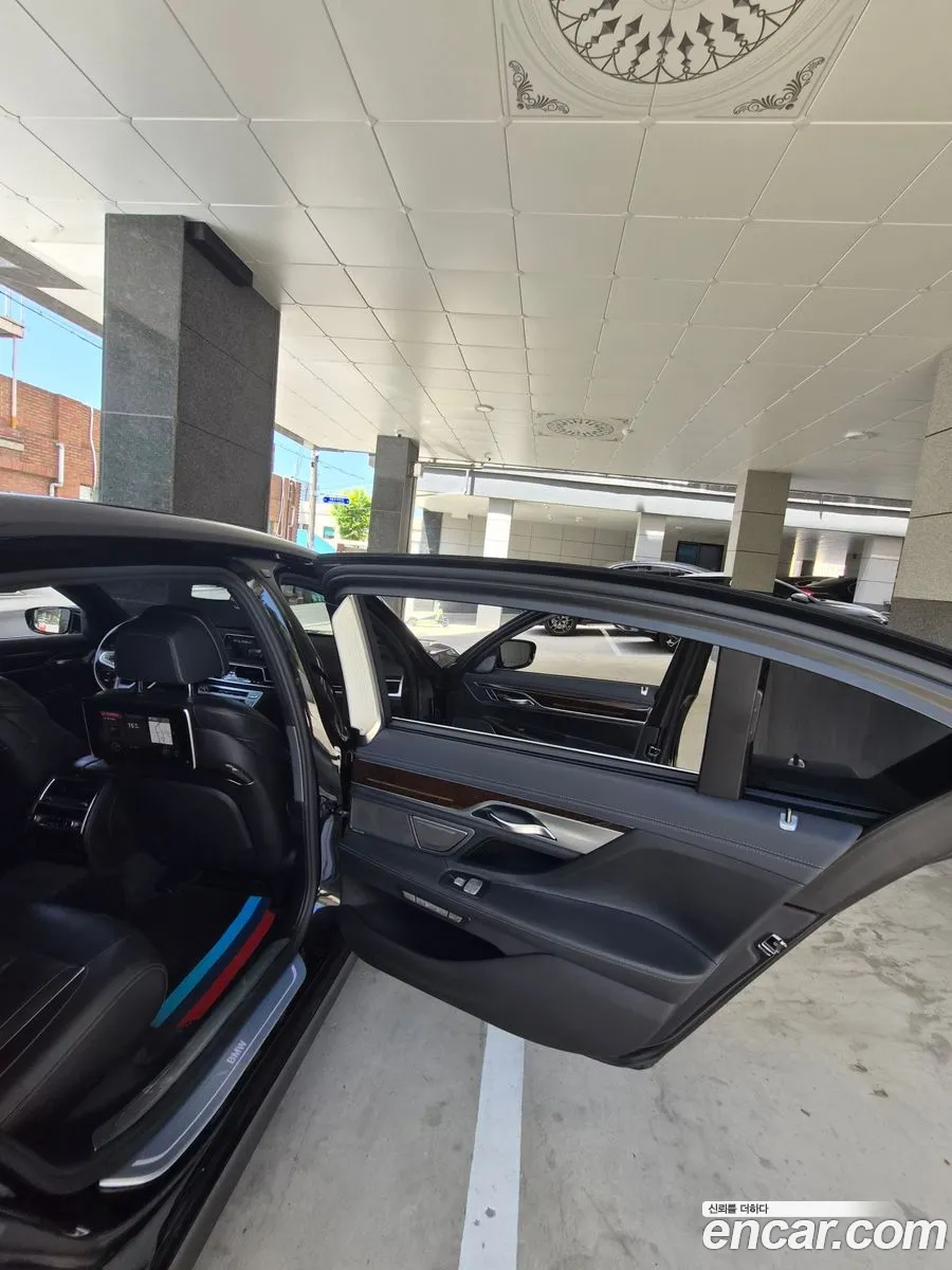 BMW 7 Series 2016 — 16