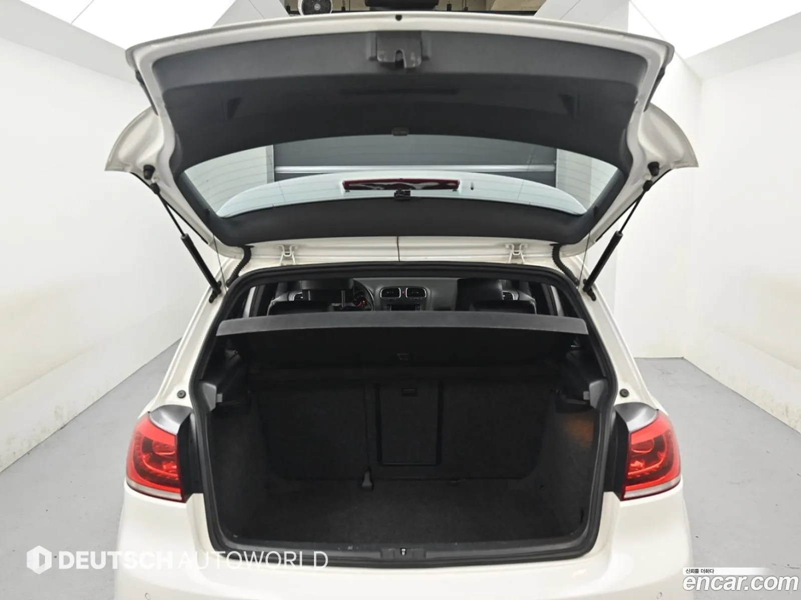 Volkswagen Golf 6th Gen 2011 — 5