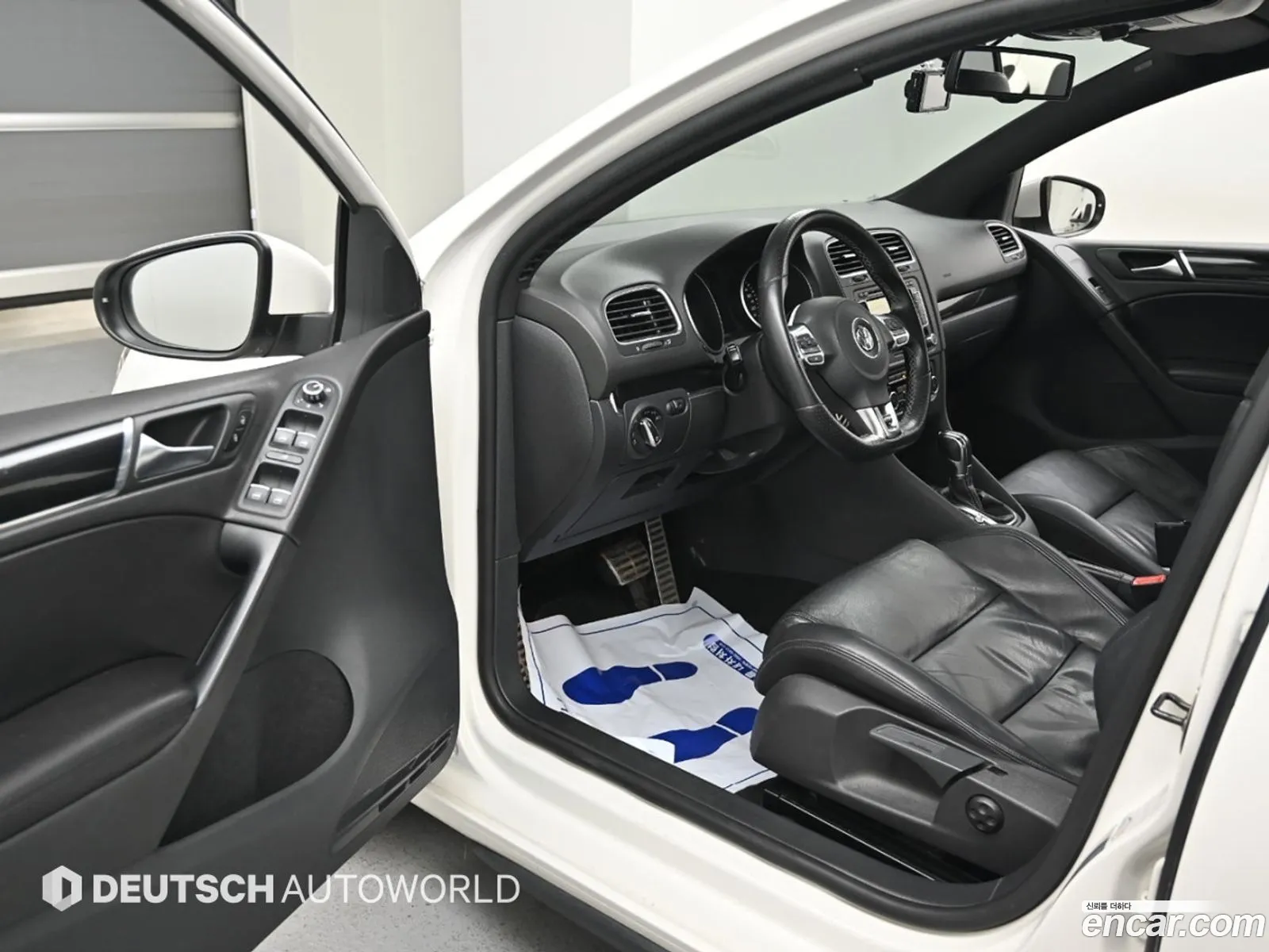 Volkswagen Golf 6th Gen 2011 — 6