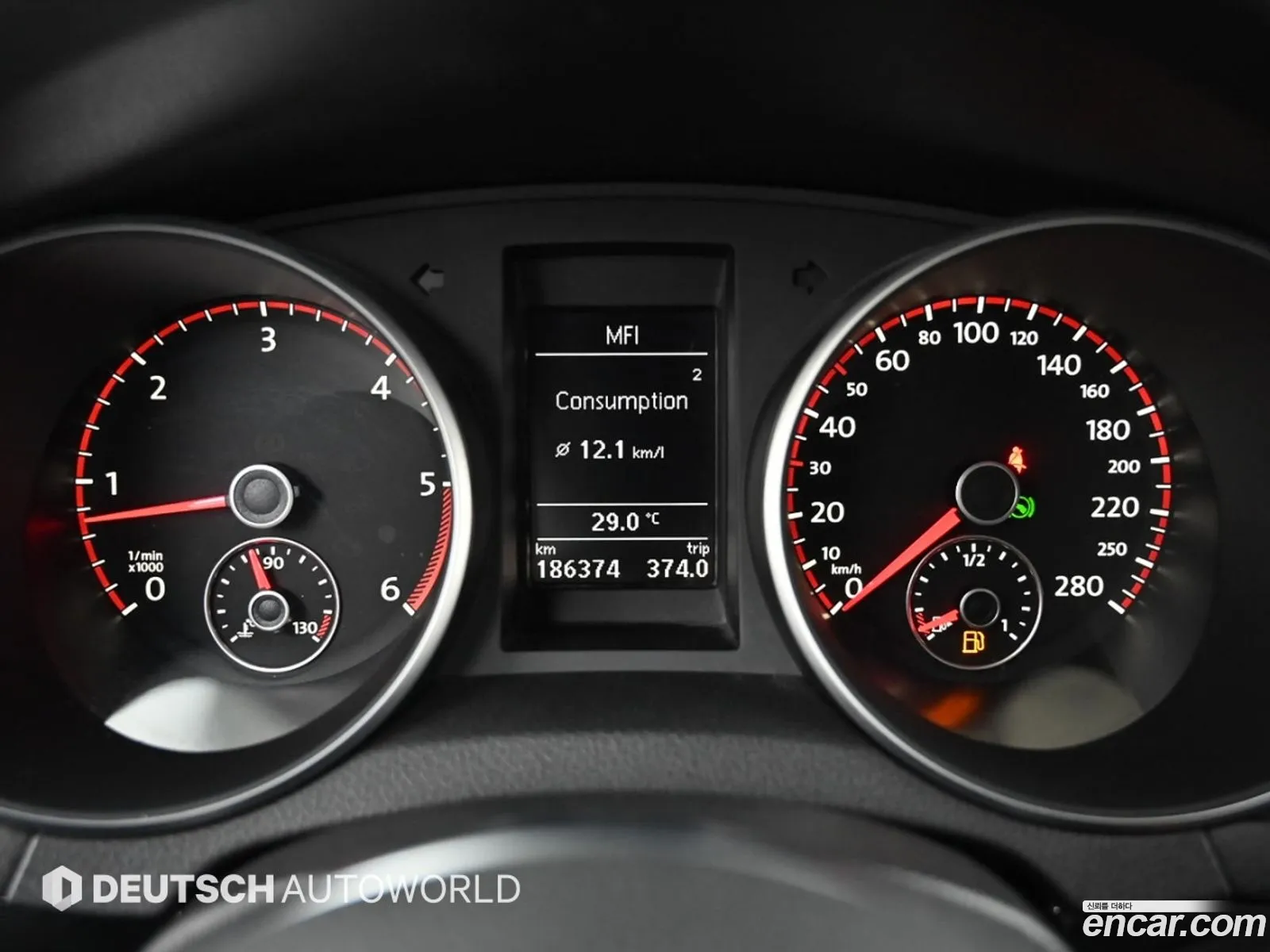 Volkswagen Golf 6th Gen 2011 — 7