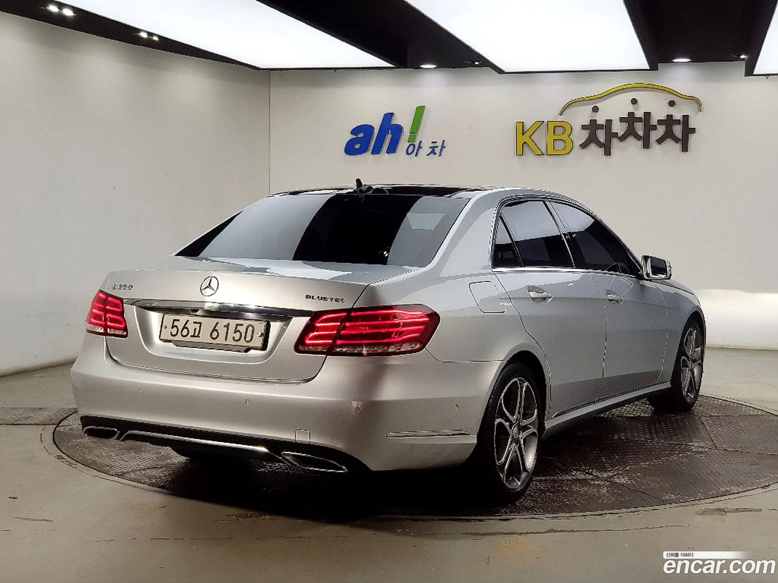 Mercedes-Benz E-Class W212 2014 — 10