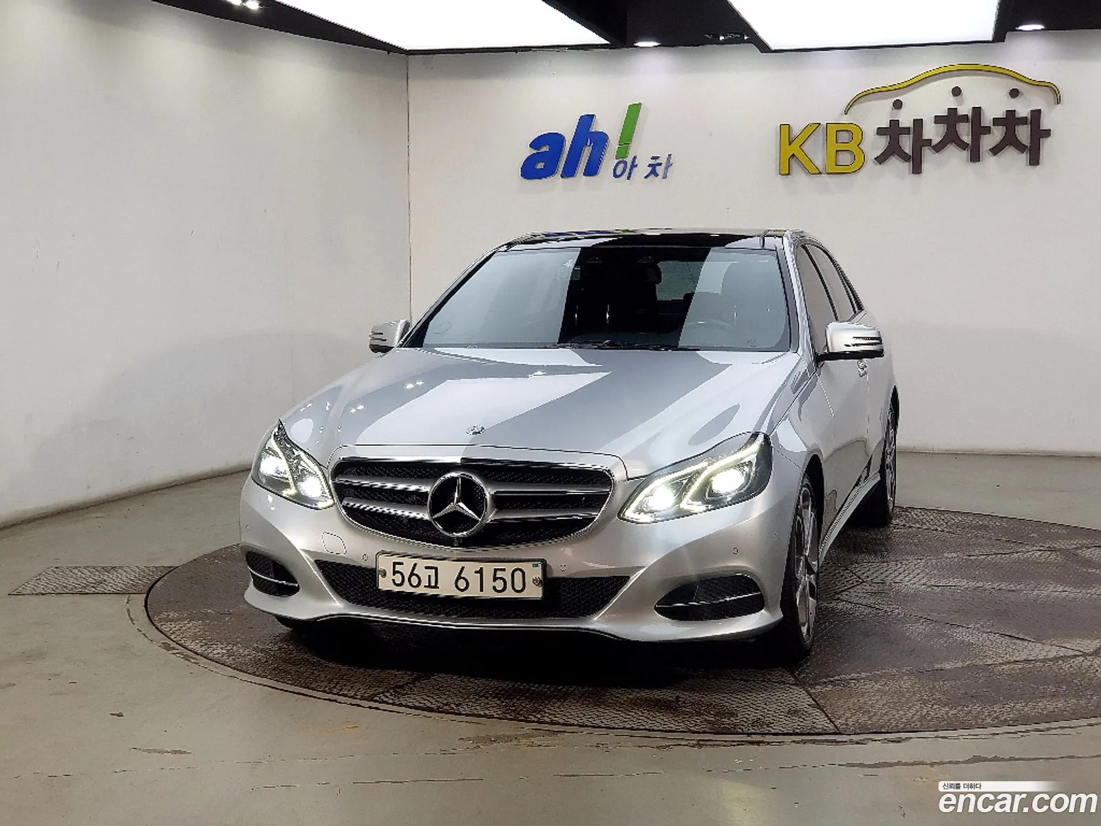 Mercedes-Benz E-Class W212 2014 — 18