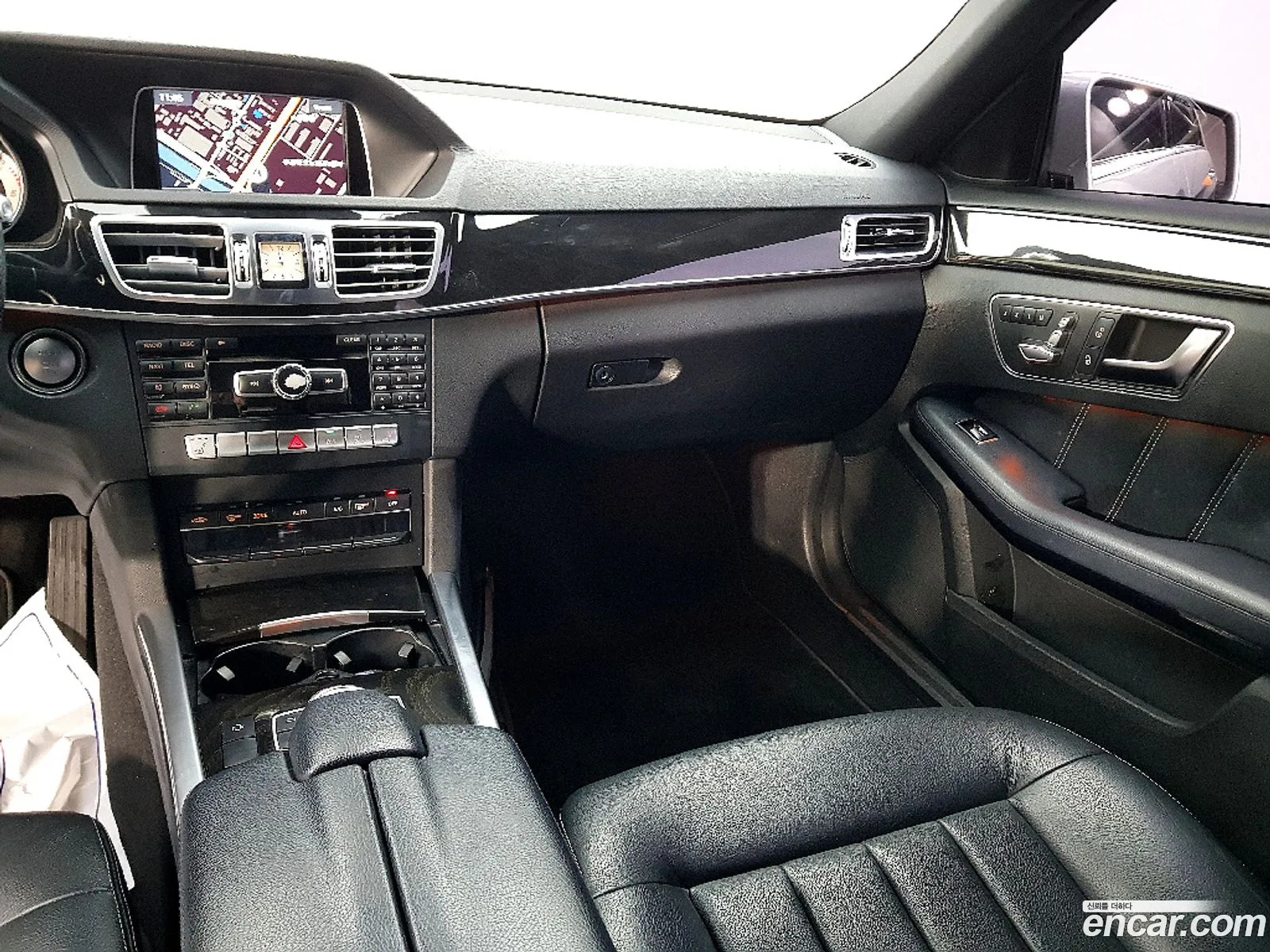 Mercedes-Benz E-Class W212 2014 — 13