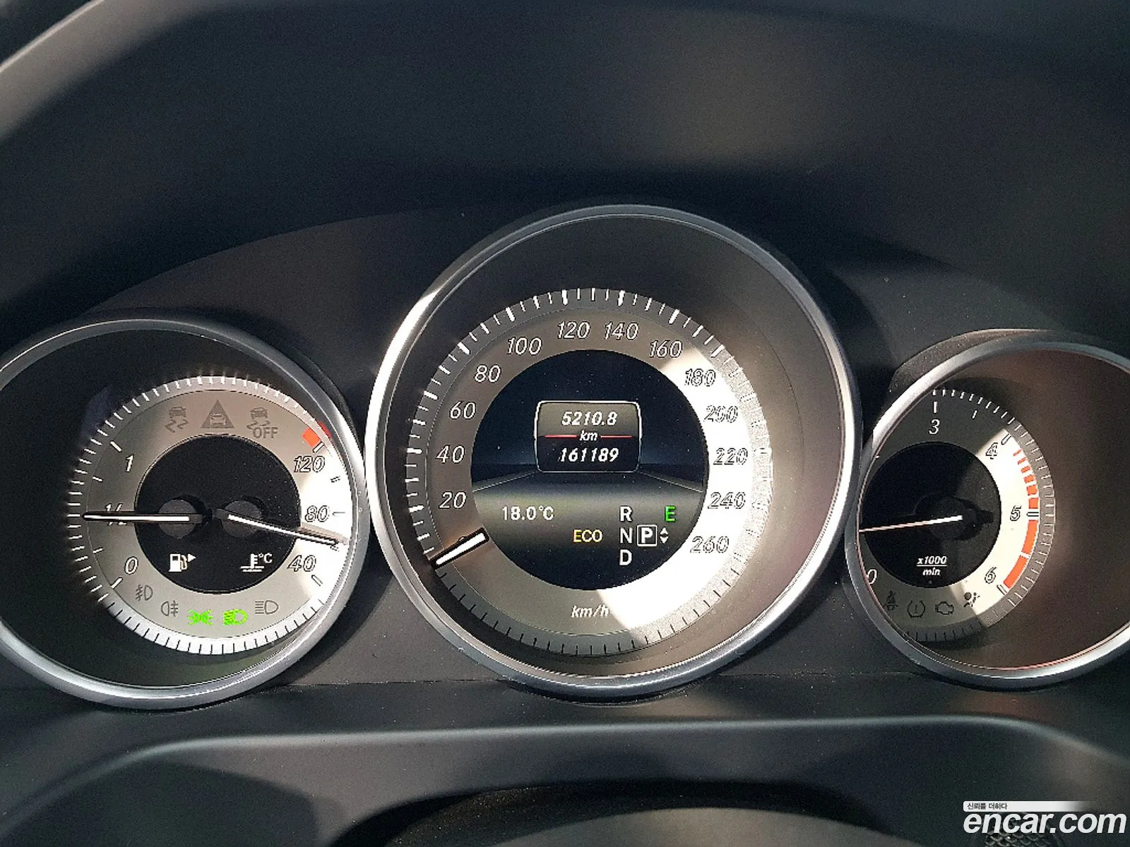 Mercedes-Benz E-Class W212 2014 — 19