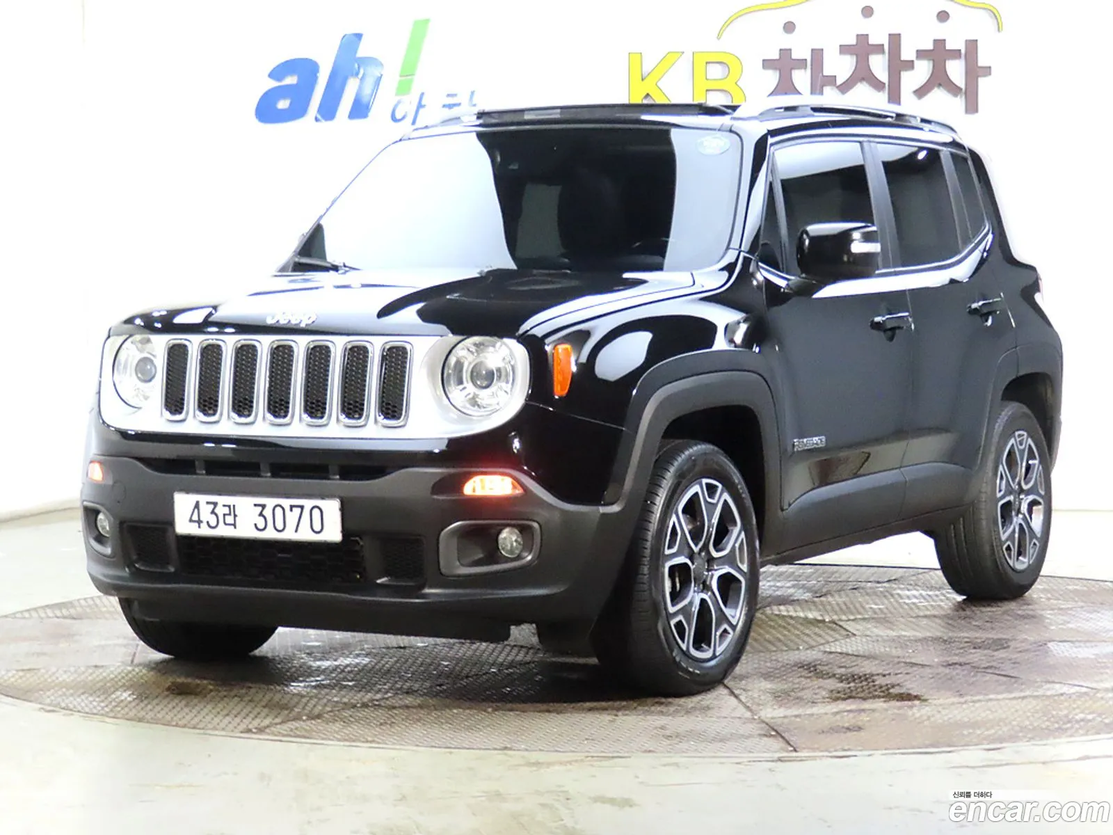 Jeep Renegade 2017 — 19