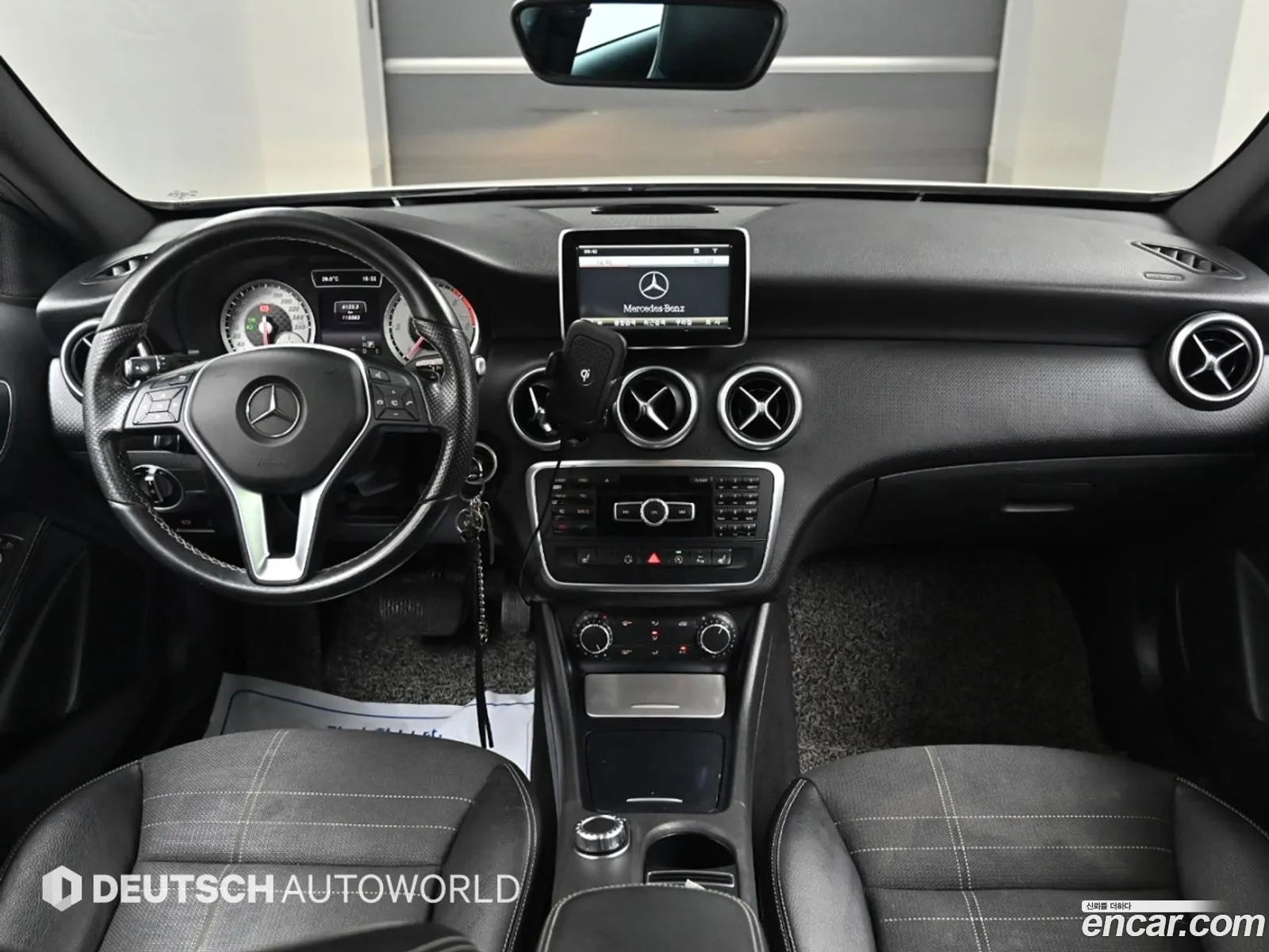 Mercedes-Benz A-Class W176 2015 — 16