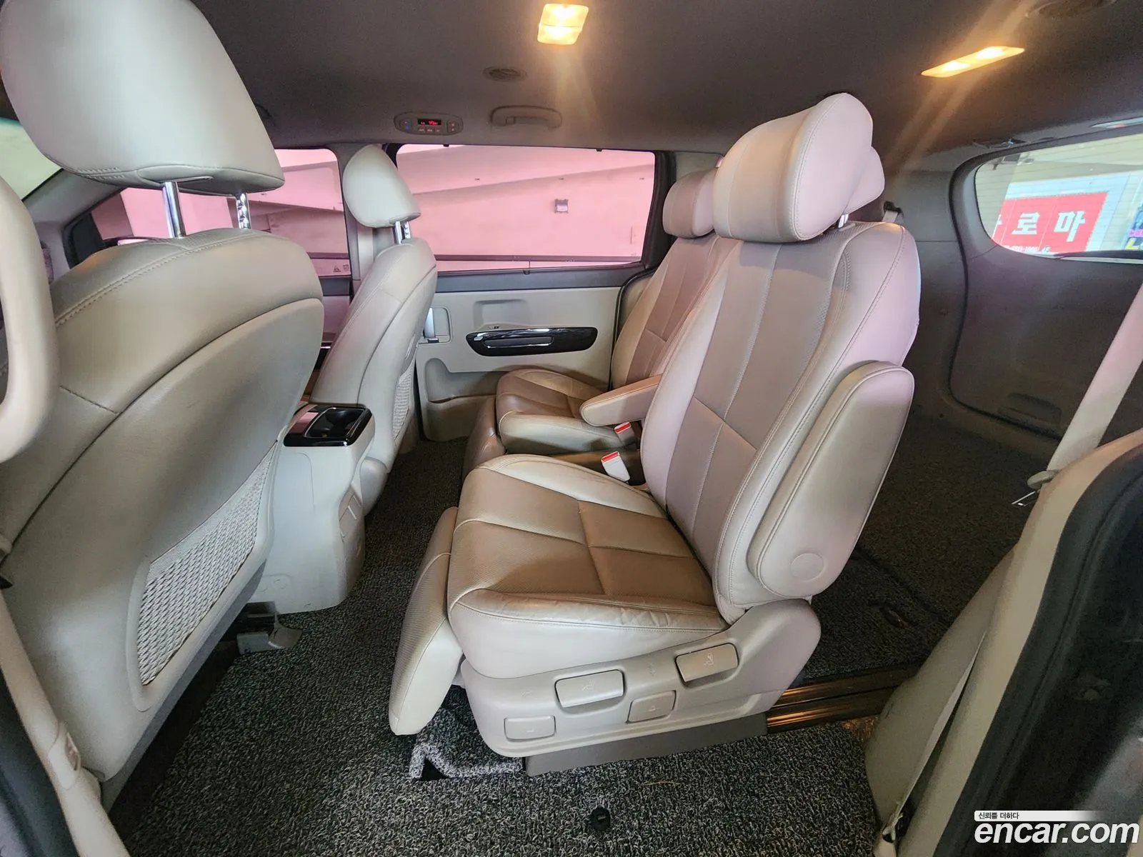 Kia Carnival 2015 — 6