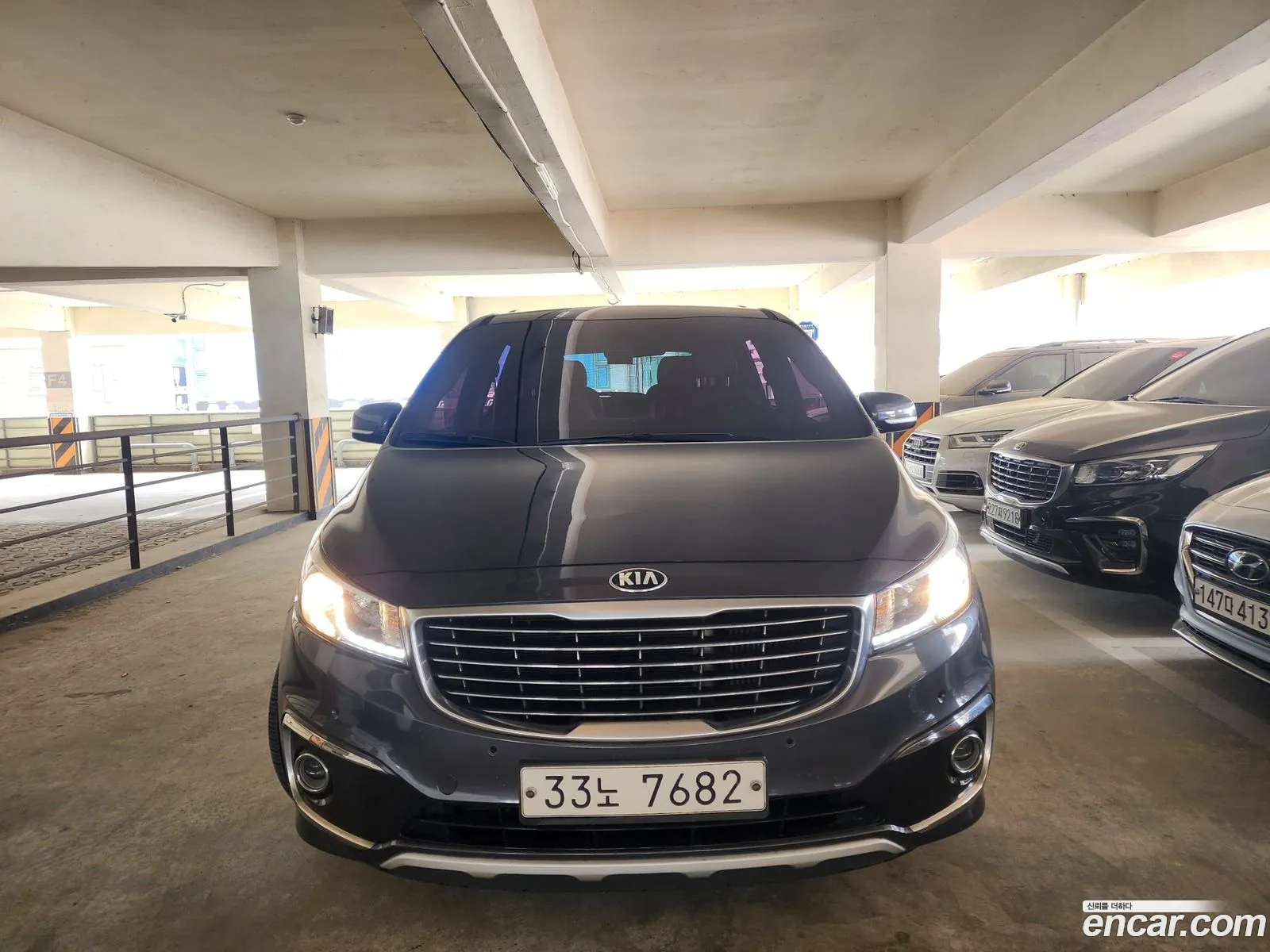 Kia Carnival 2015 — 8
