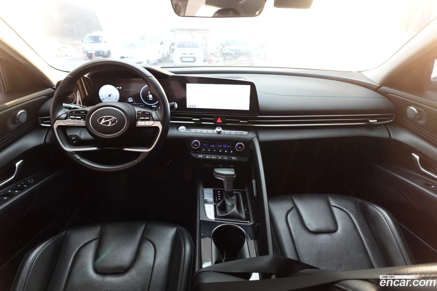 Hyundai Elantra Hybrid 2022 — 4