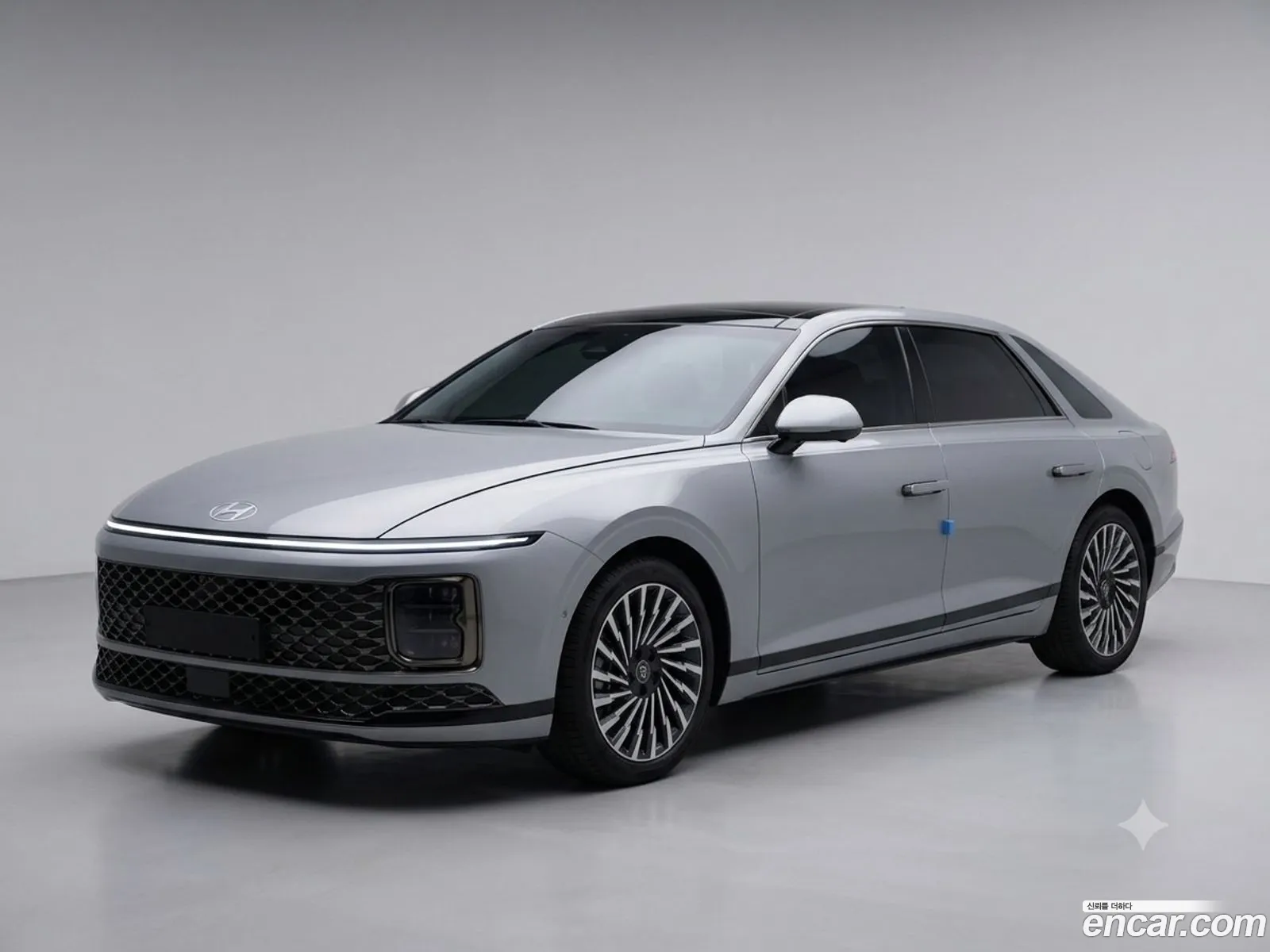 Hyundai Grandeur Hybrid 2024 — 3