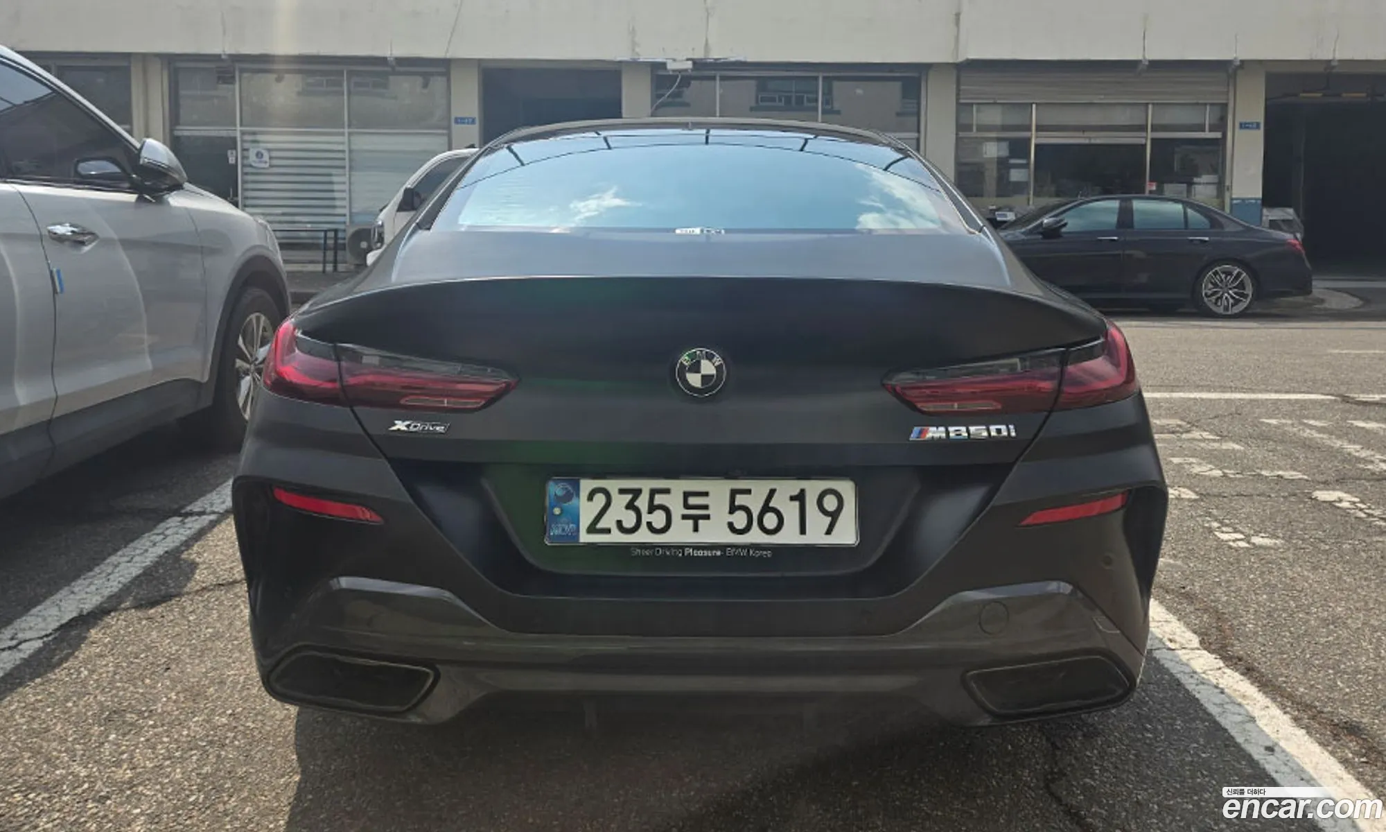 BMW 8 Series 2025 — 2