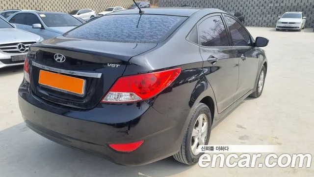 Hyundai Accent 2014 — 3