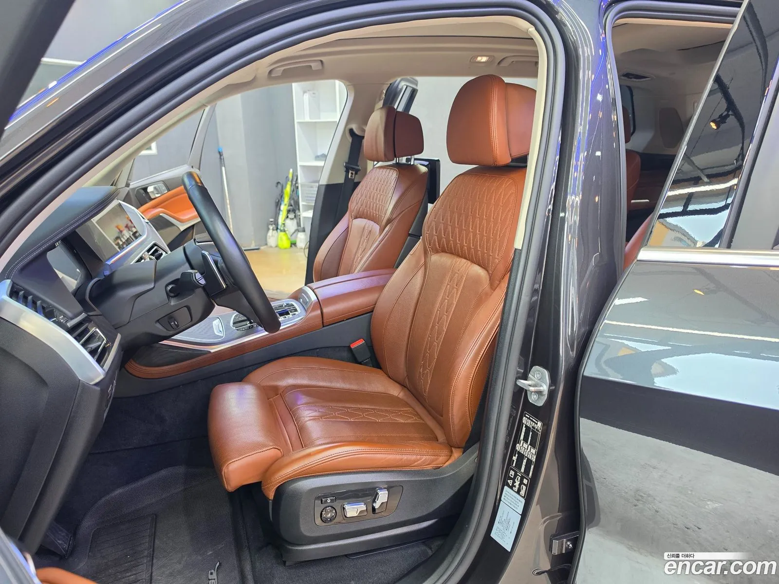 BMW X7 2022 — 16