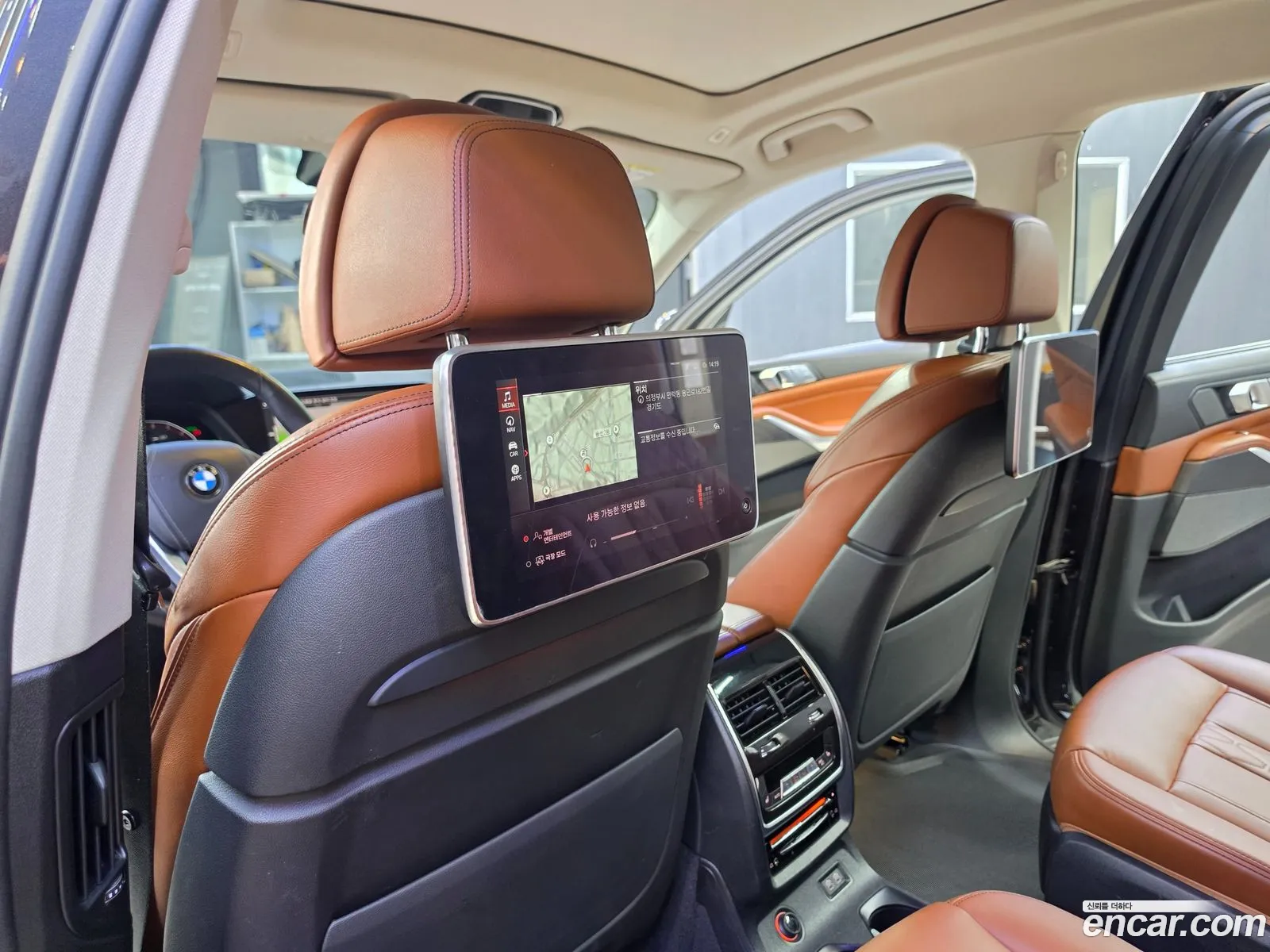 BMW X7 2022 — 7