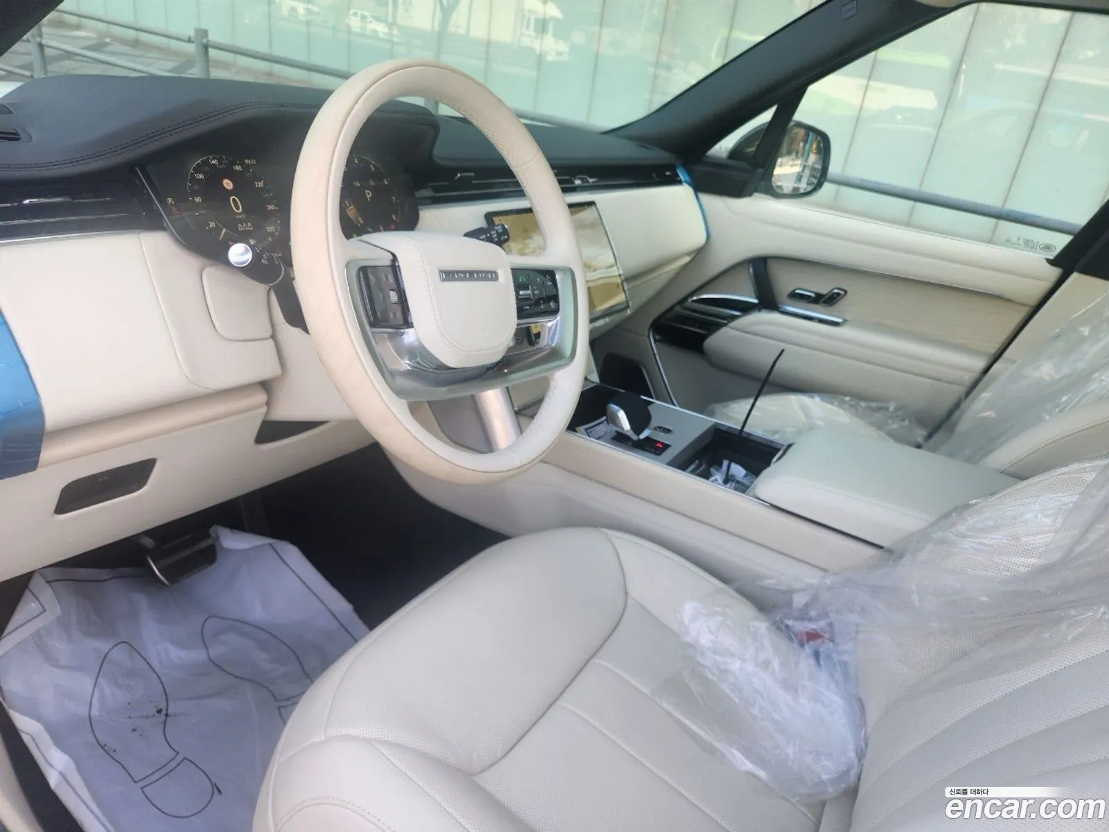 Land Rover Range Rover 2024 — 3