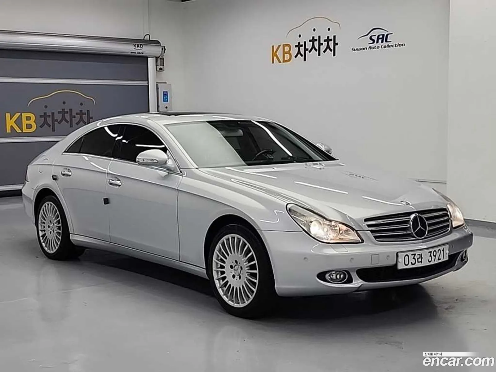 Mercedes-Benz CLS-Class W219 2005 — 17
