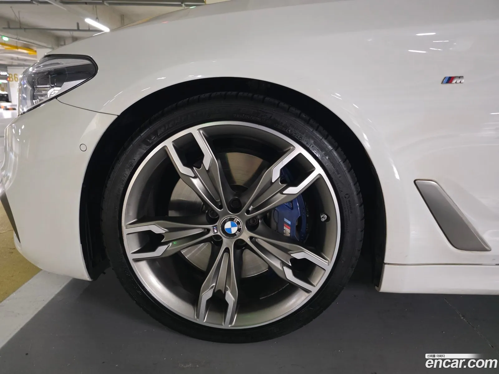 BMW 5 Series 2019 — 6