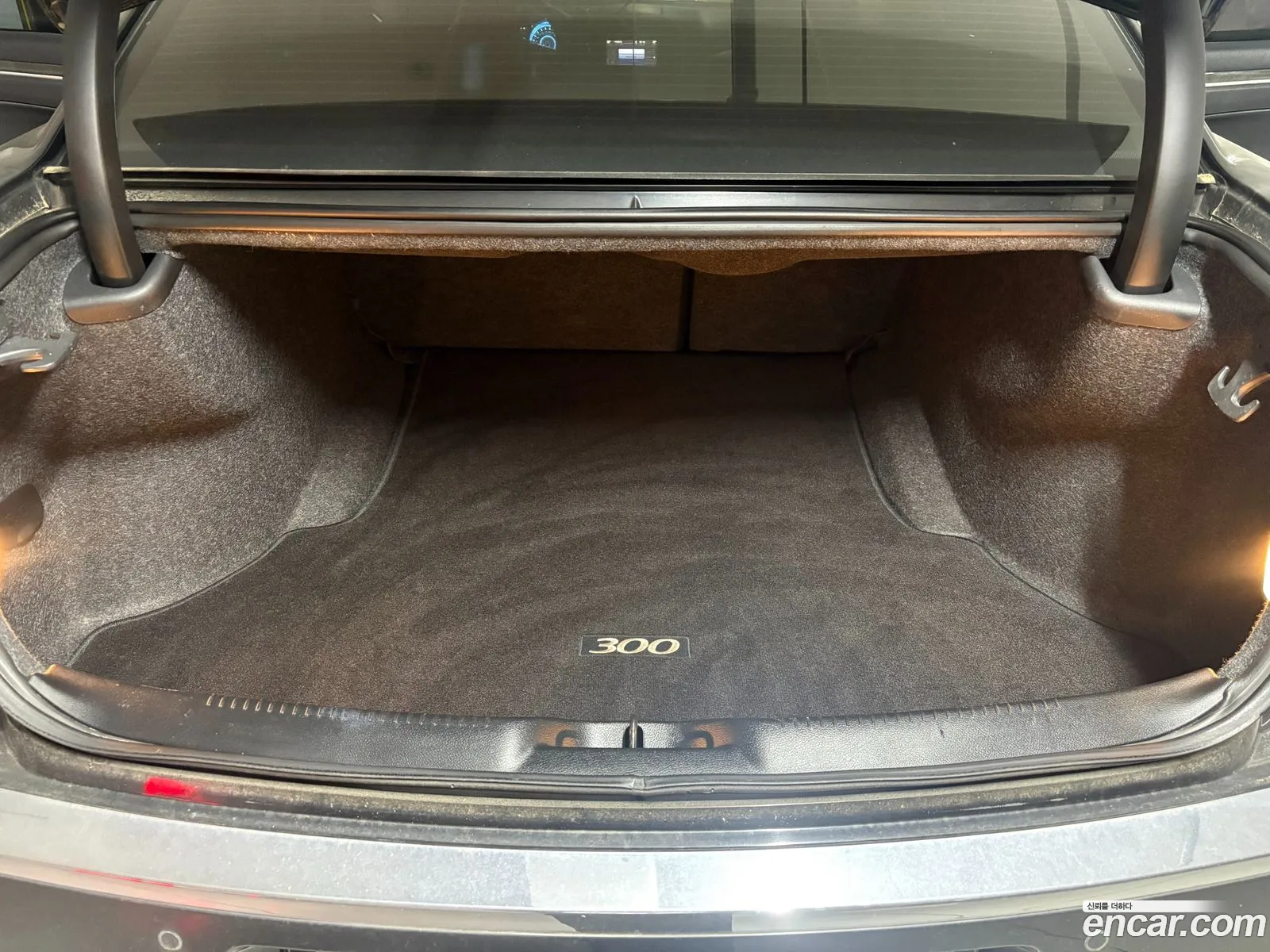 Chrysler 300C 2012 — 4