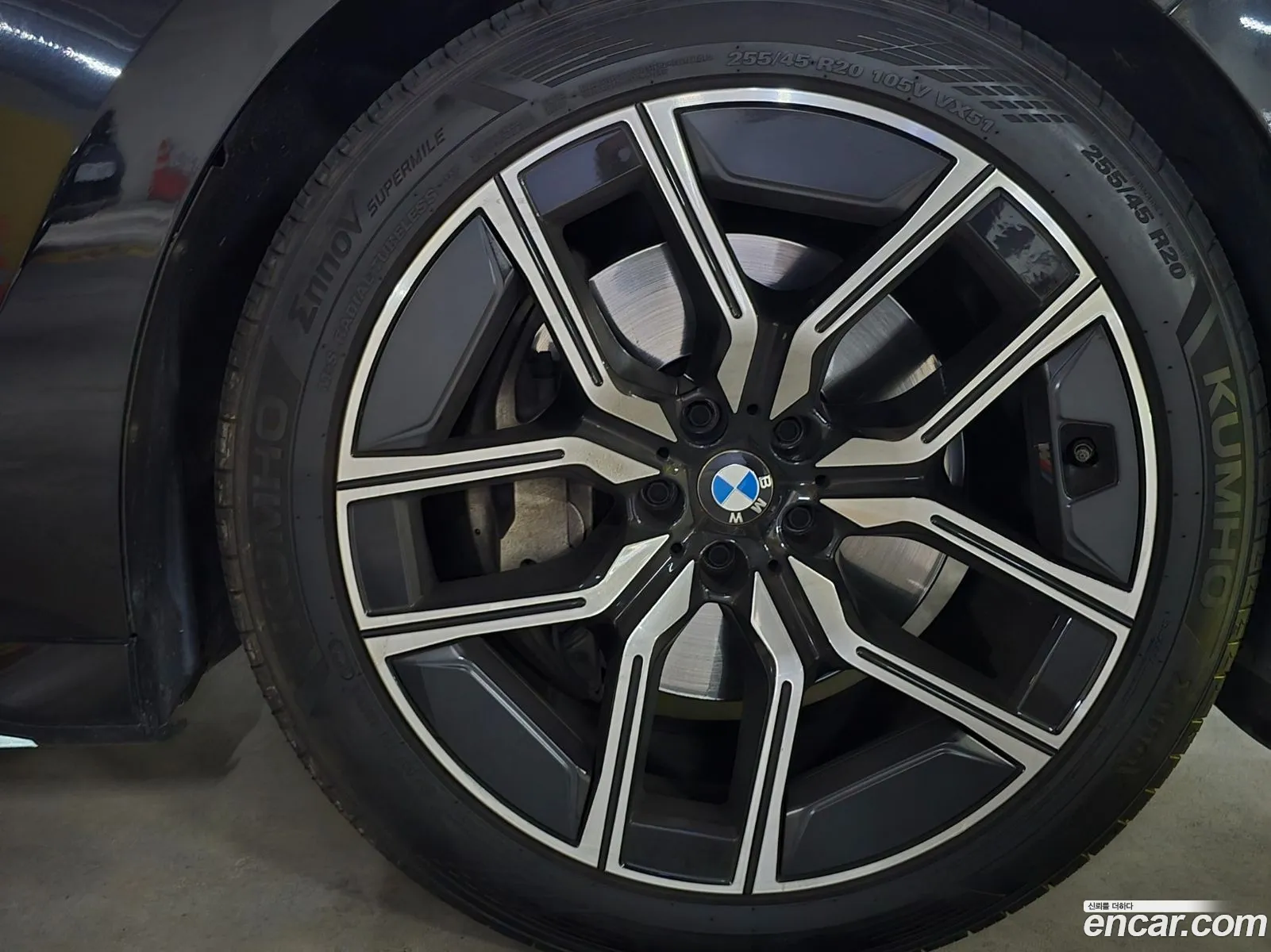 BMW 7 Series 2023 — 14