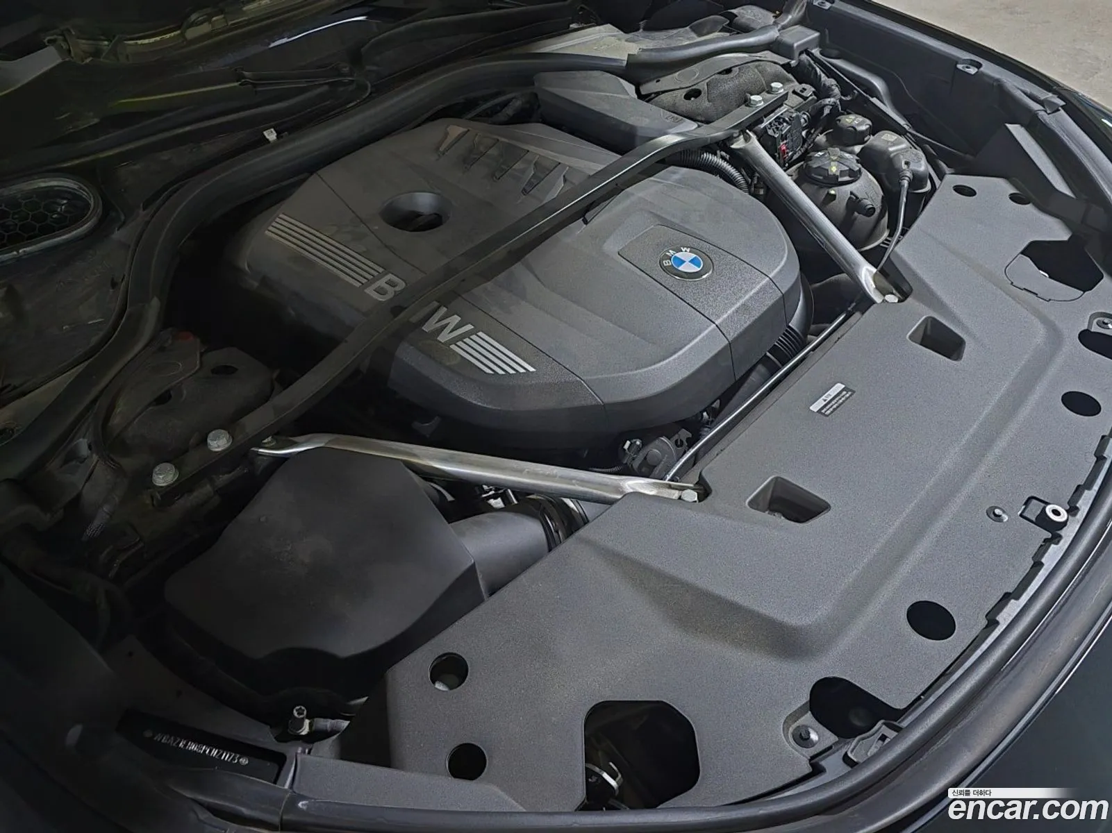BMW 7 Series 2023 — 8