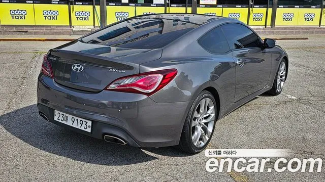 Hyundai Genesis Coupe 2012 — 3