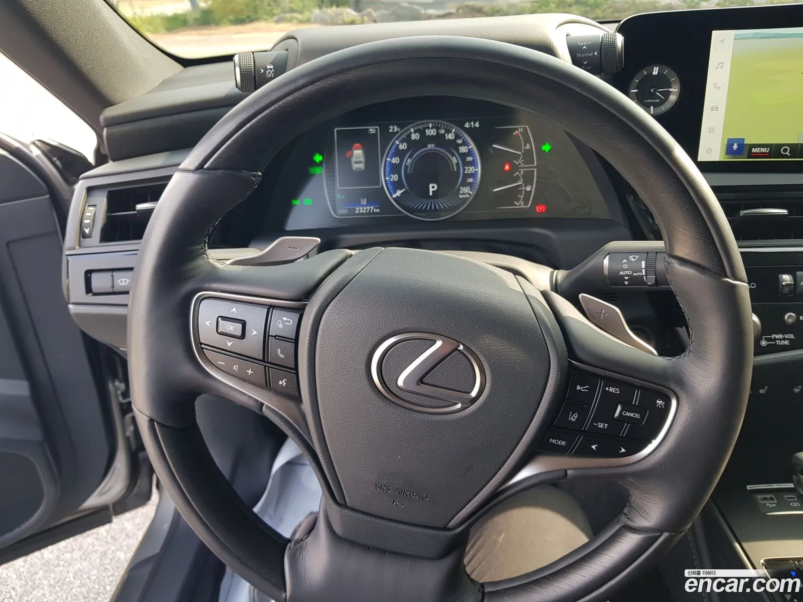 Lexus ES300h 7th Gen 2025 — 8