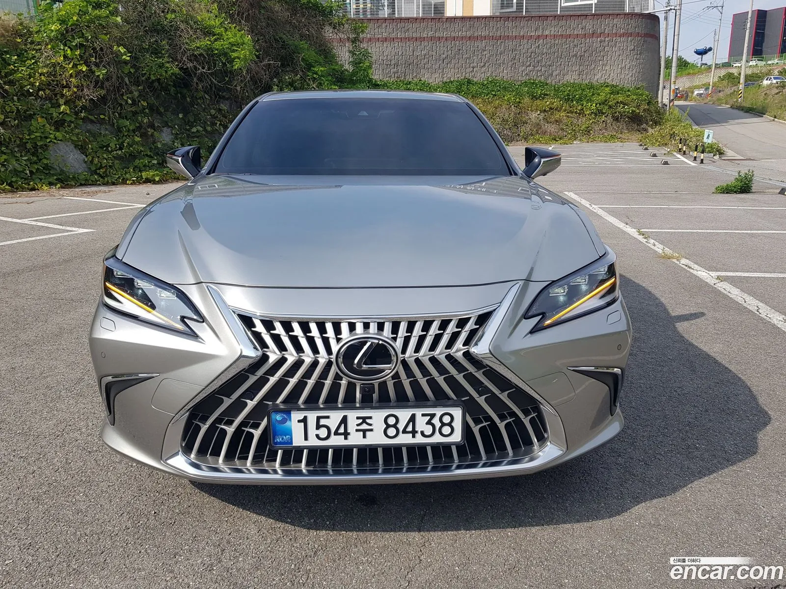Lexus ES300h 7th Gen 2025 — 16