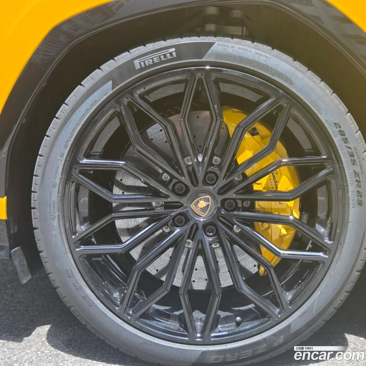 Lamborghini Urus 2025 — 6
