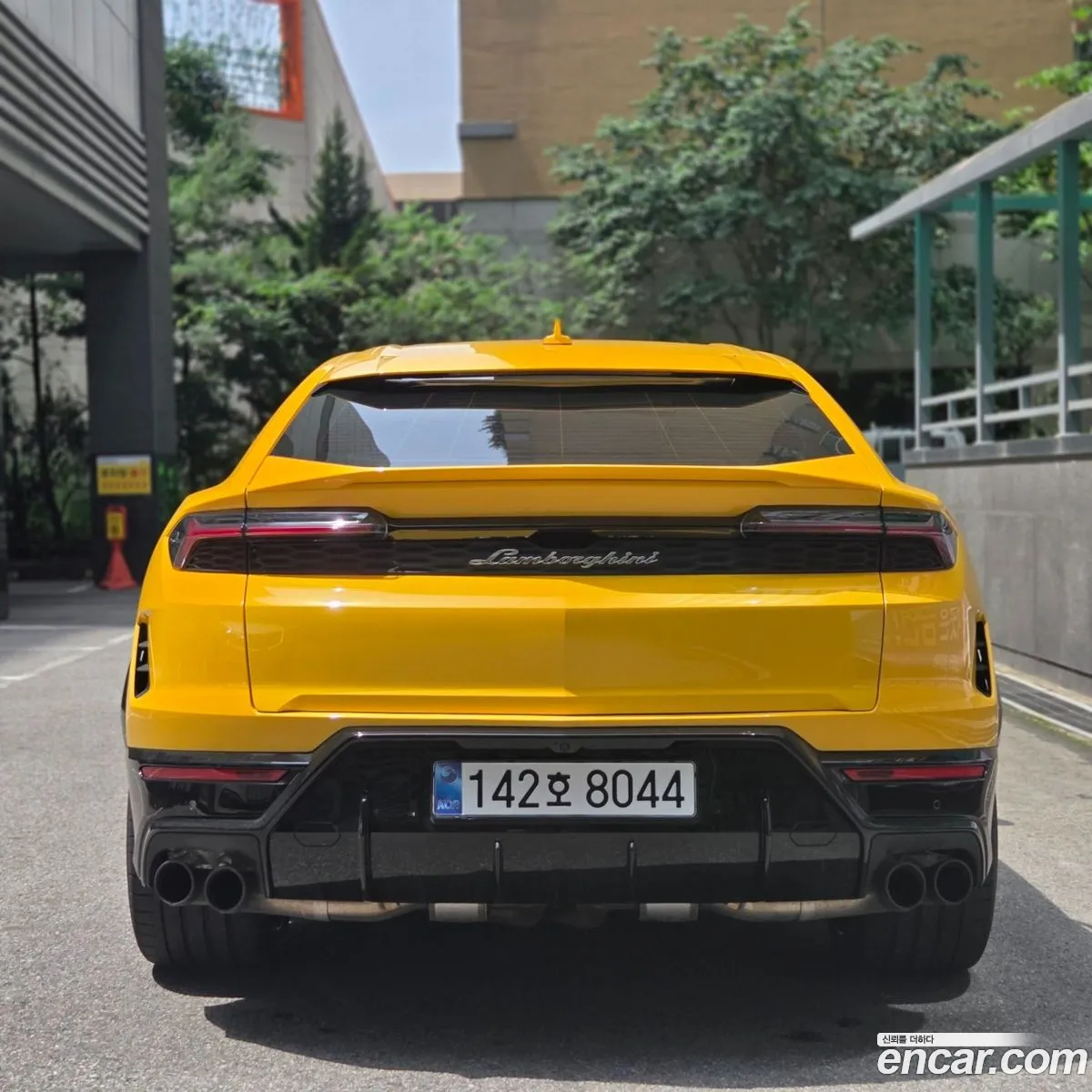 Lamborghini Urus 2025 — 10
