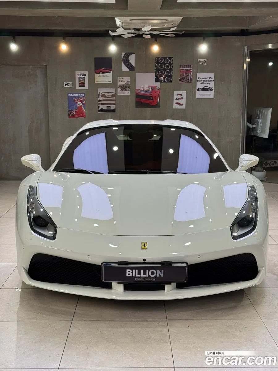 Ferrari 488 Spider 2017 — 12