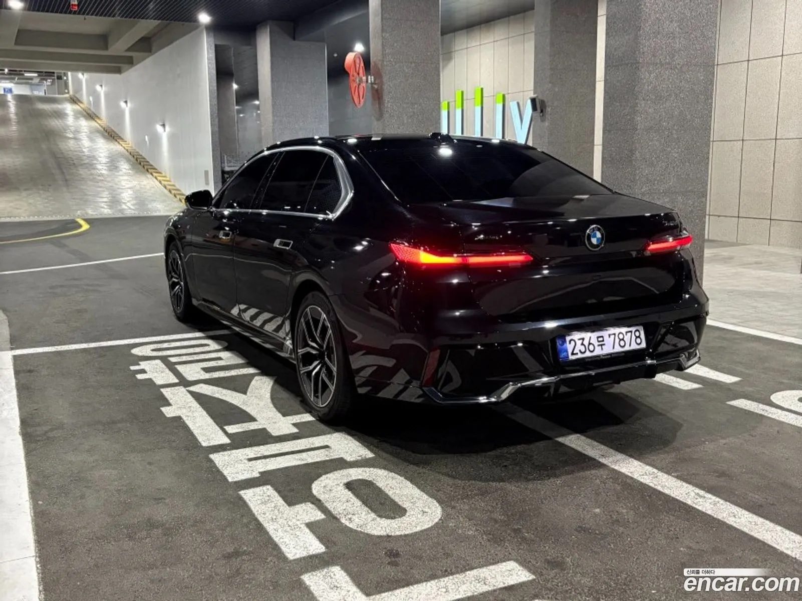 BMW 7 Series 2024 — 18