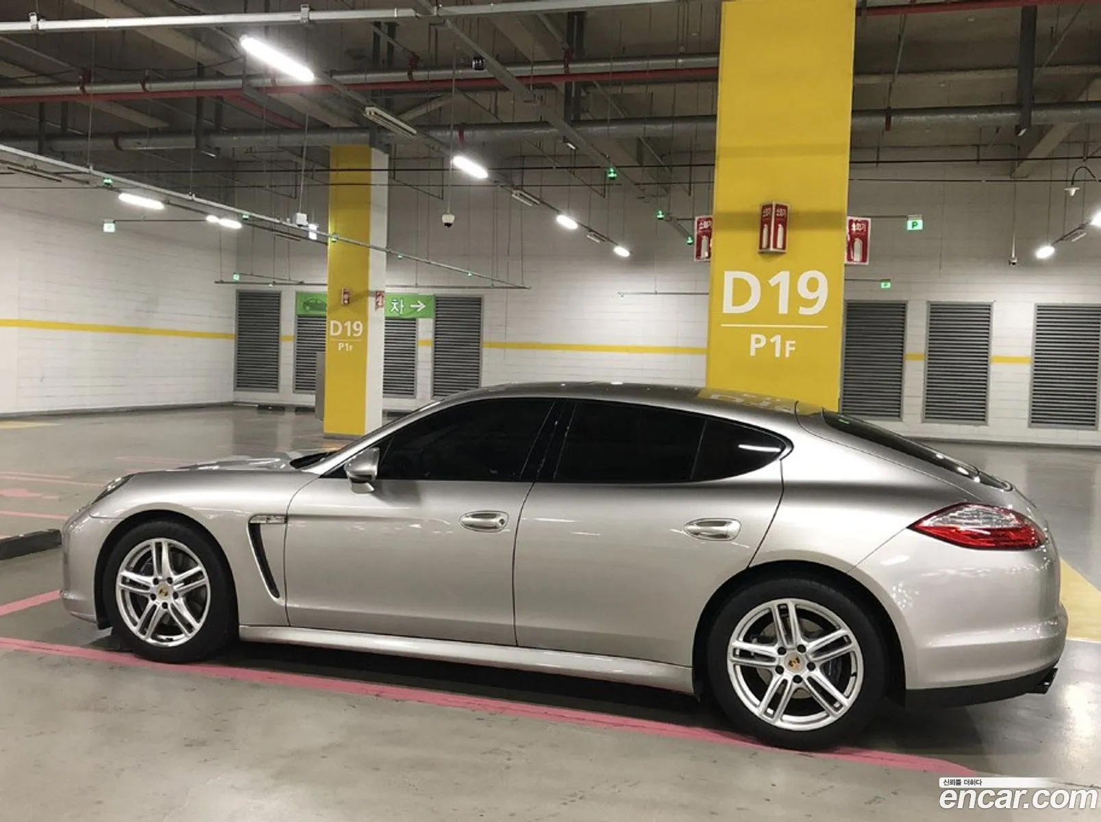 Porsche Panamera 2010 — 10