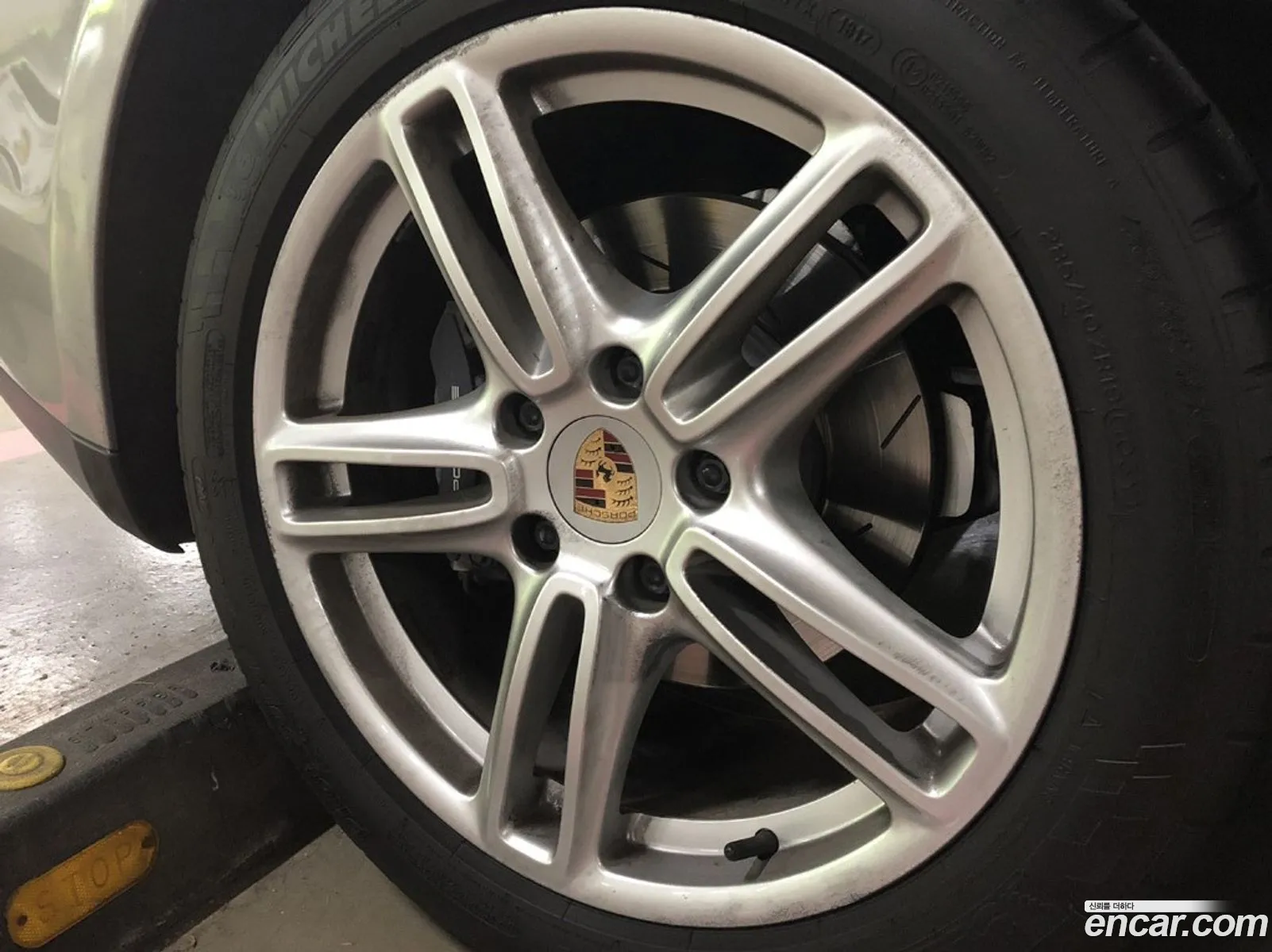 Porsche Panamera 2010 — 12