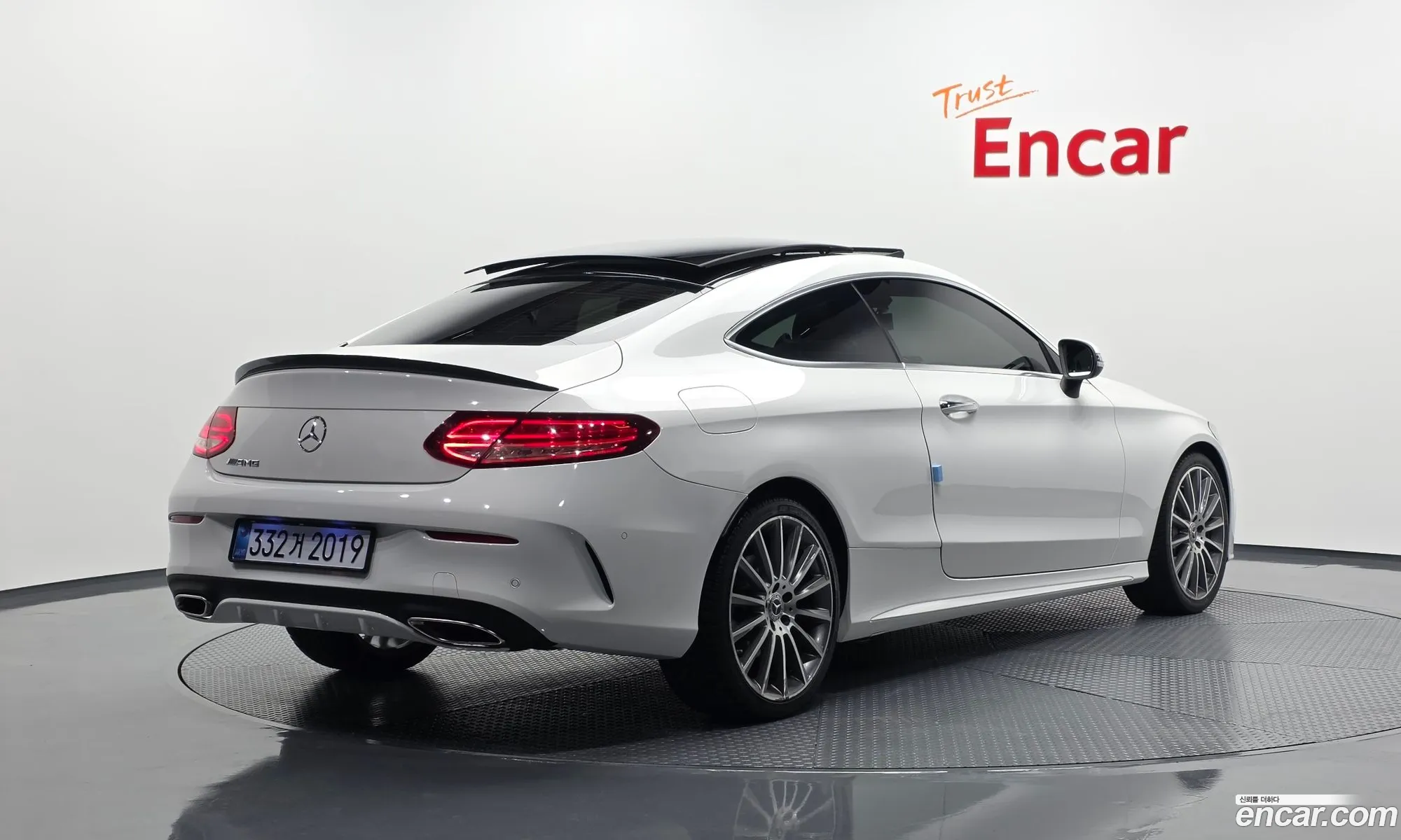Mercedes-Benz C-Class W205 2016 — 13