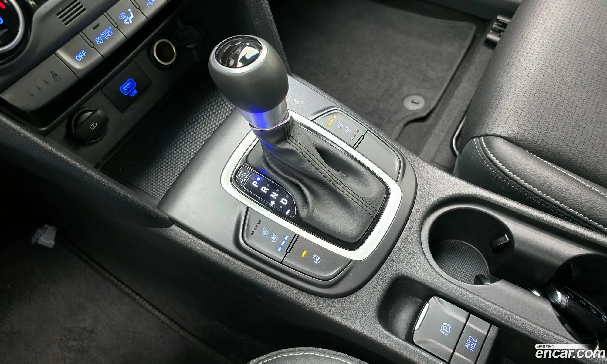 Hyundai Kona Hybrid 2020 — 30