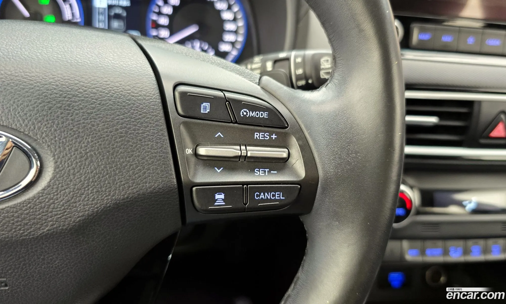 Hyundai Kona Hybrid 2020 — 29