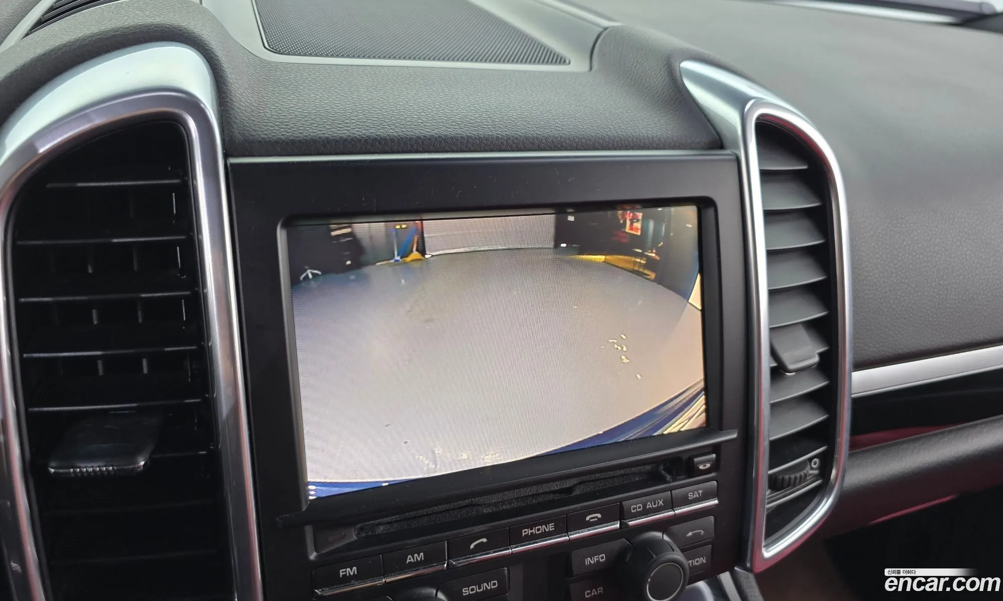 Porsche Cayenne 2011 — 14