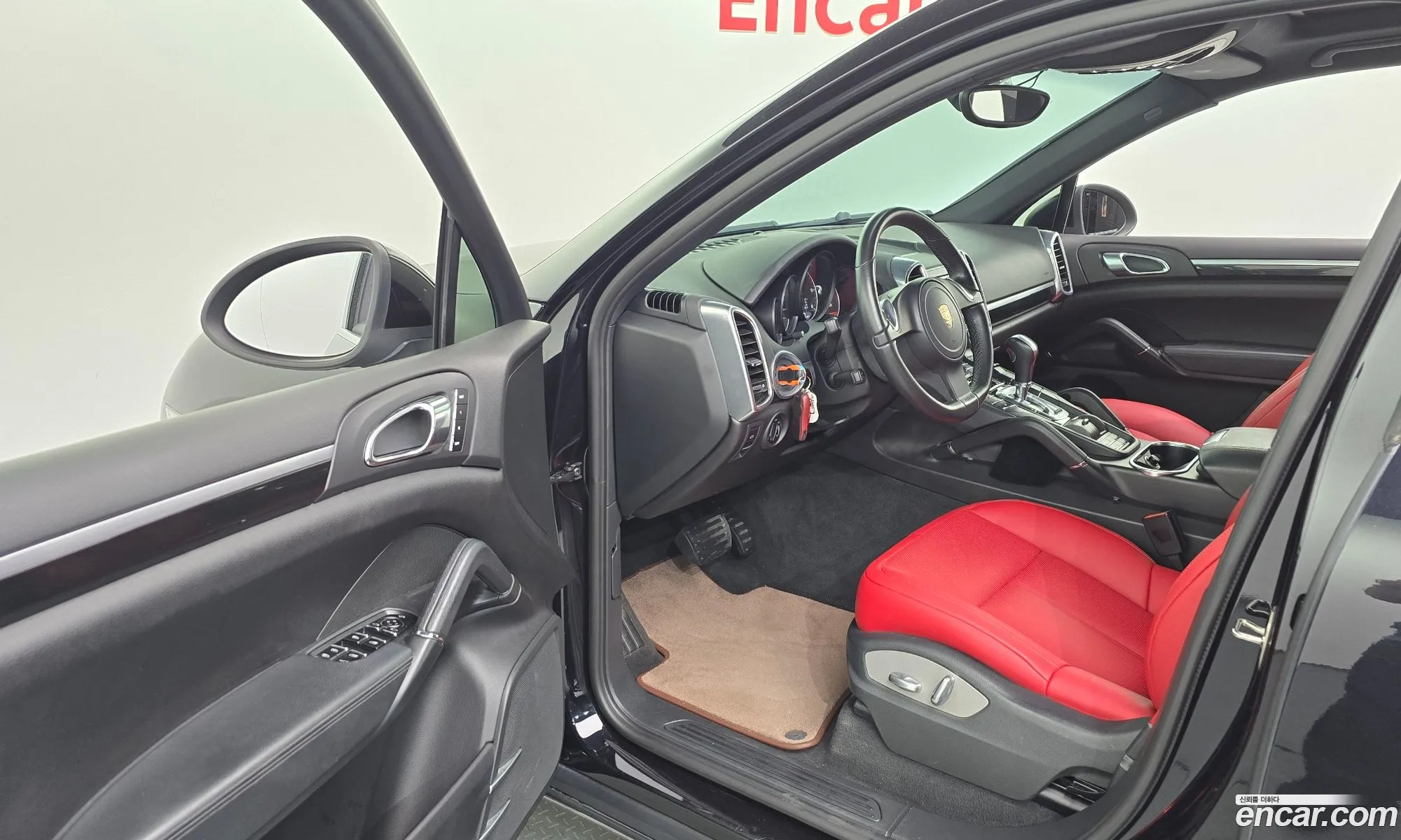 Porsche Cayenne 2011 — 13