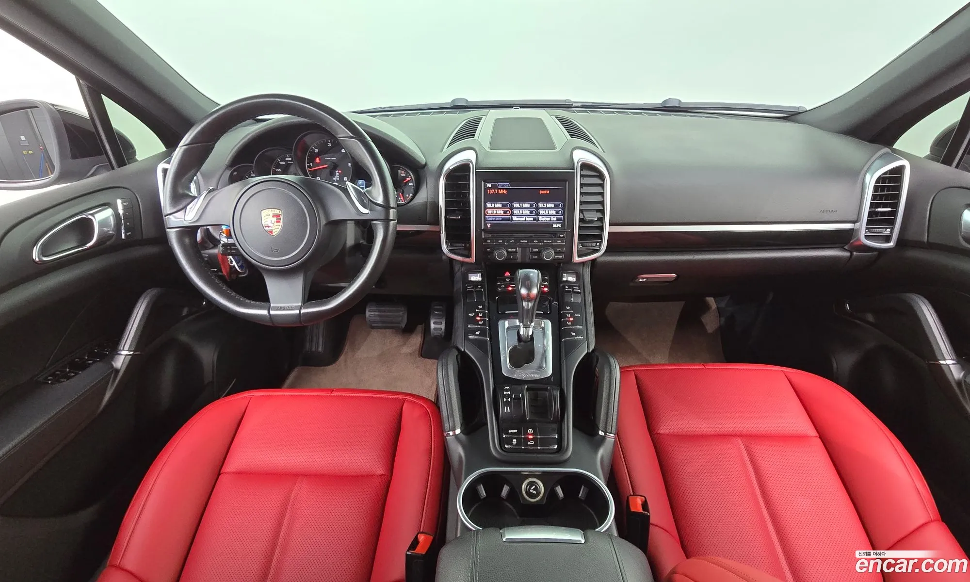 Porsche Cayenne 2011 — 18