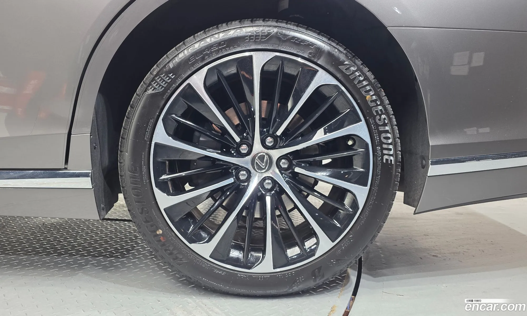Lexus LS500