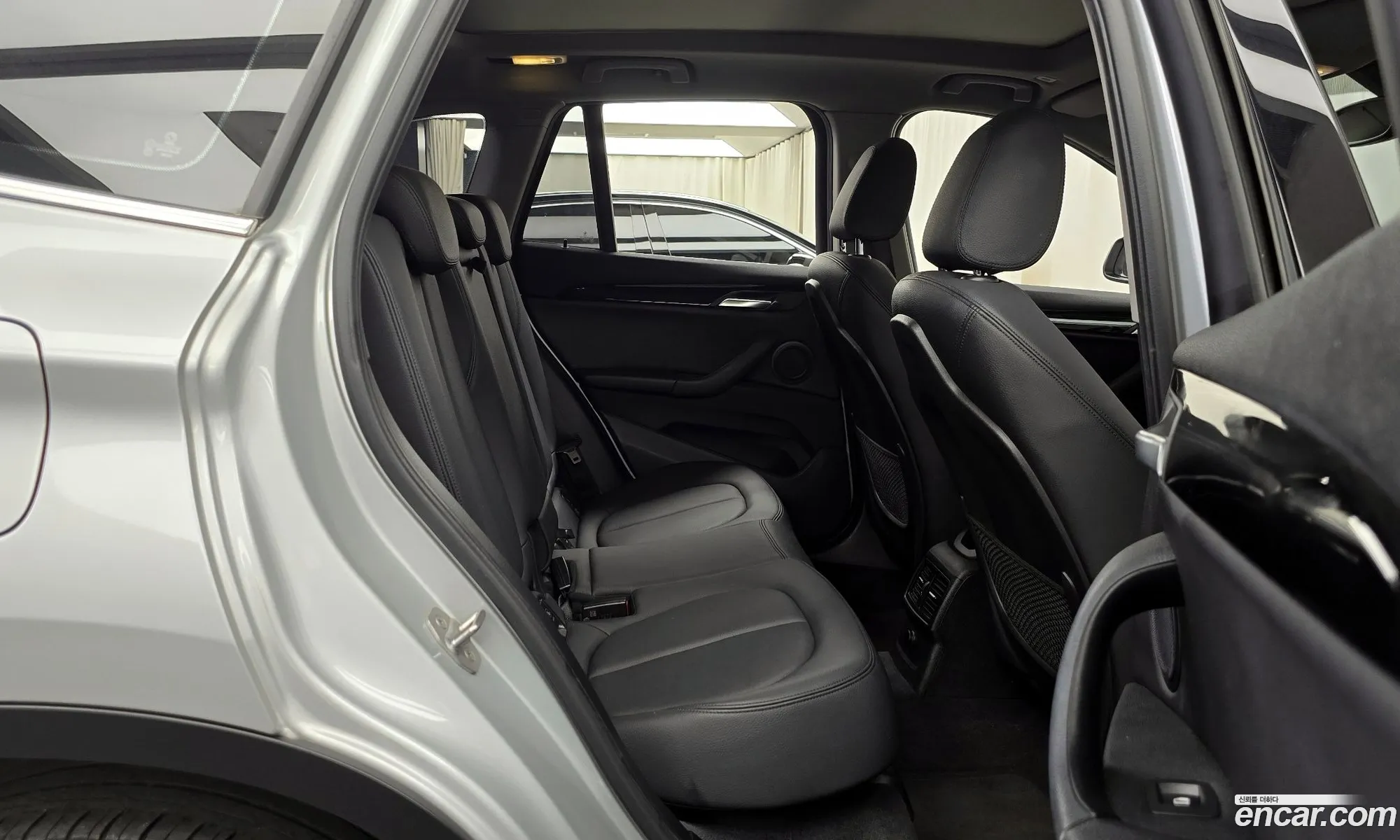 BMW X1 2018 WBAJH7107J3G05332 — 11