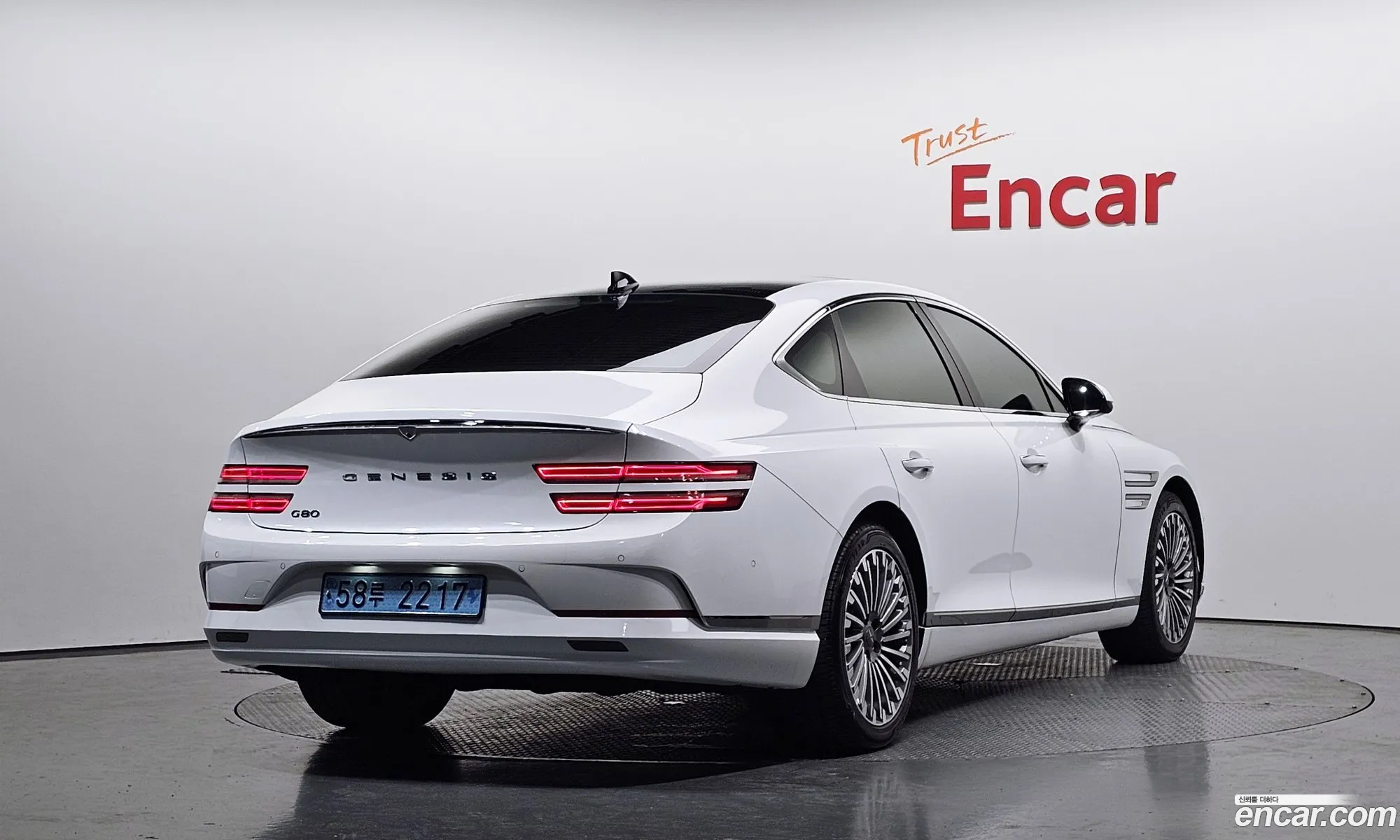 Genesis Electrified G80 2022 — 7