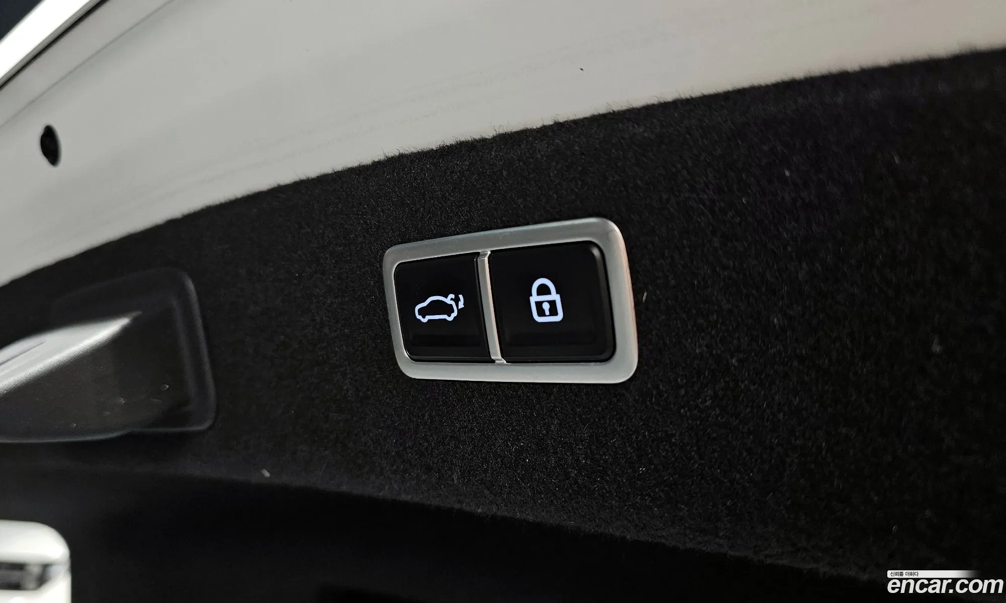 Genesis Electrified G80 2022 — 28