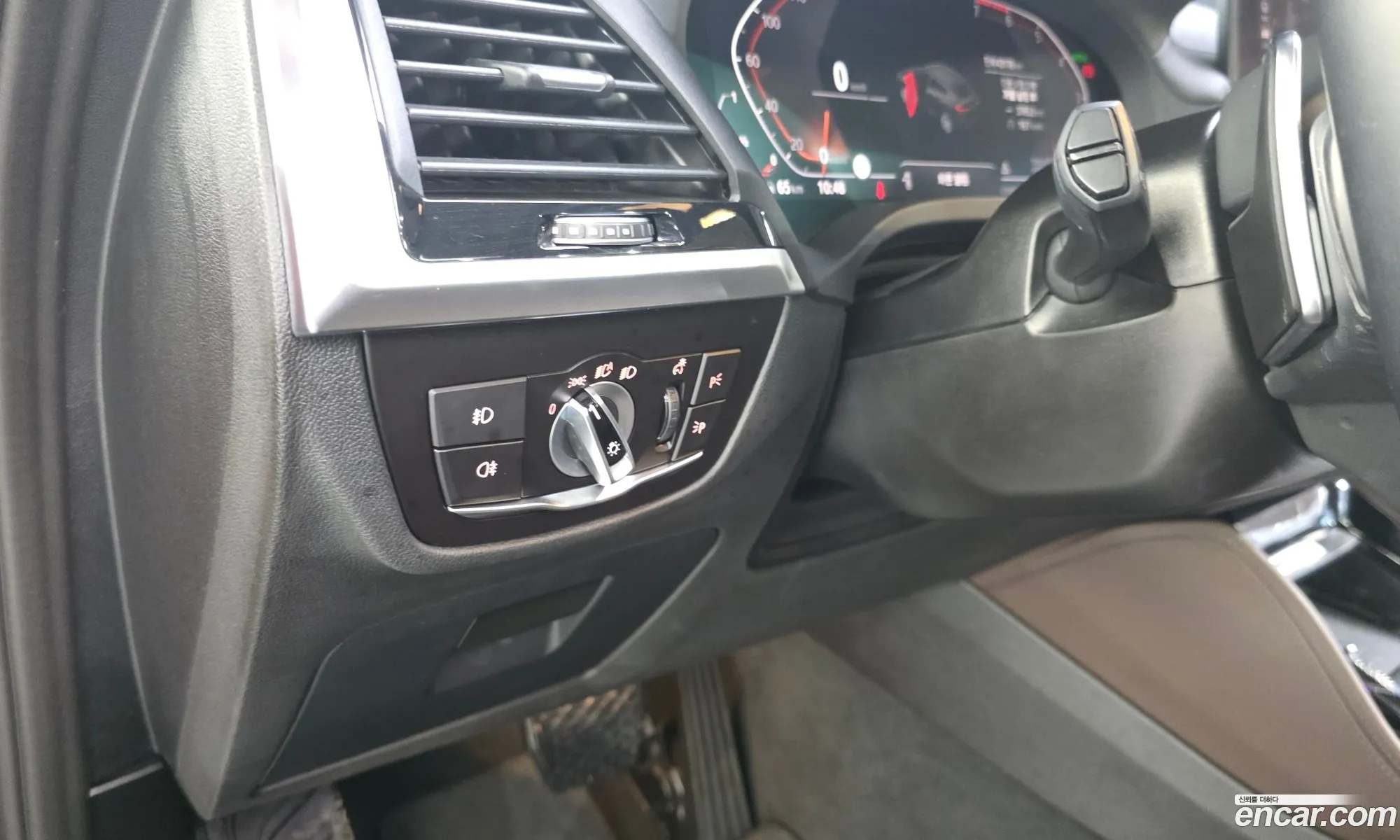 BMW X4 2020 WBA2V9105M9E00375 — 8