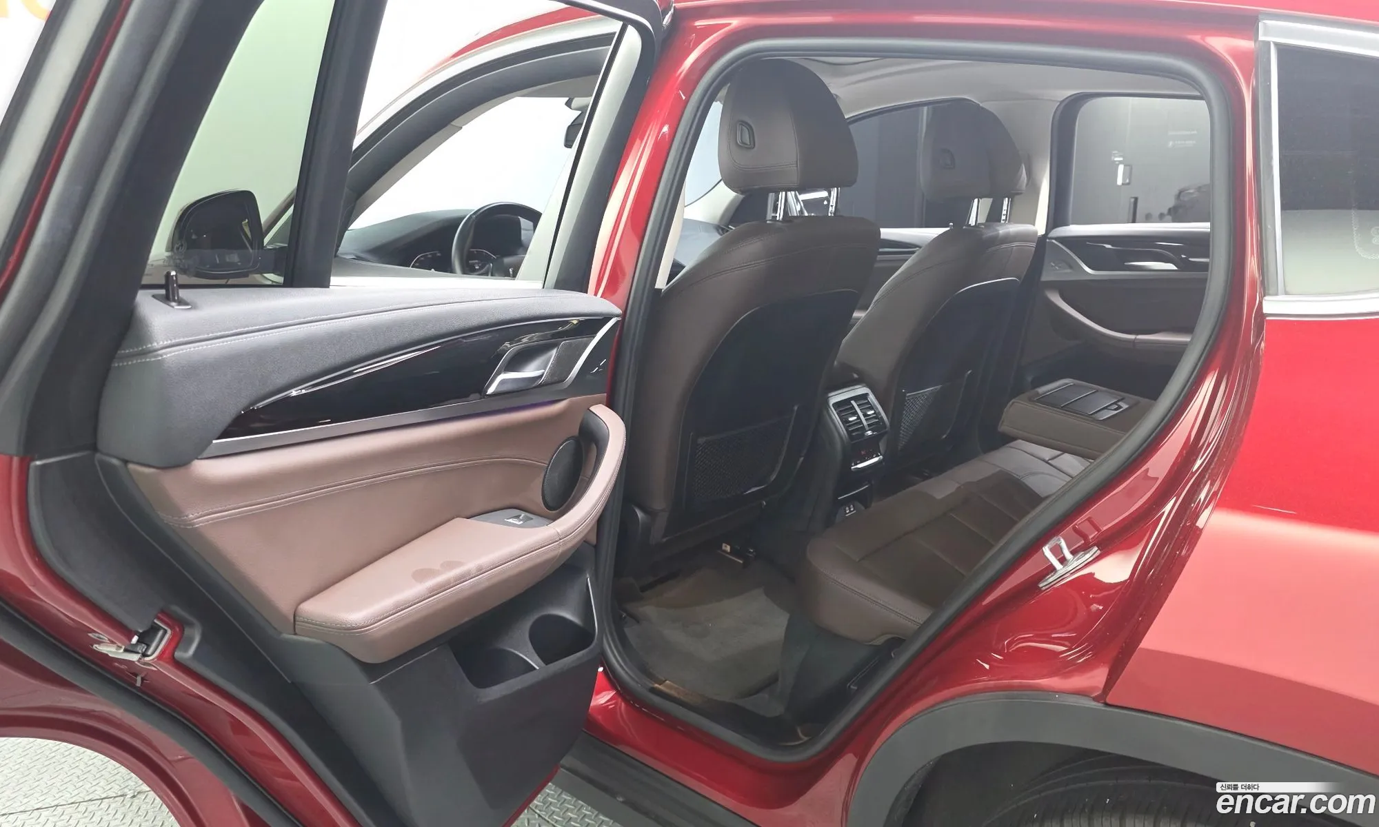 BMW X4 2020 WBA2V9105M9E00375 — 18